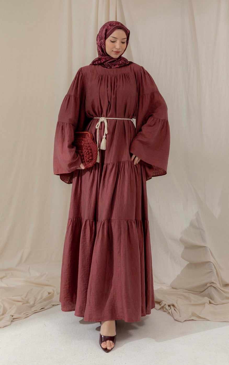 Kleid mit Volantärmel