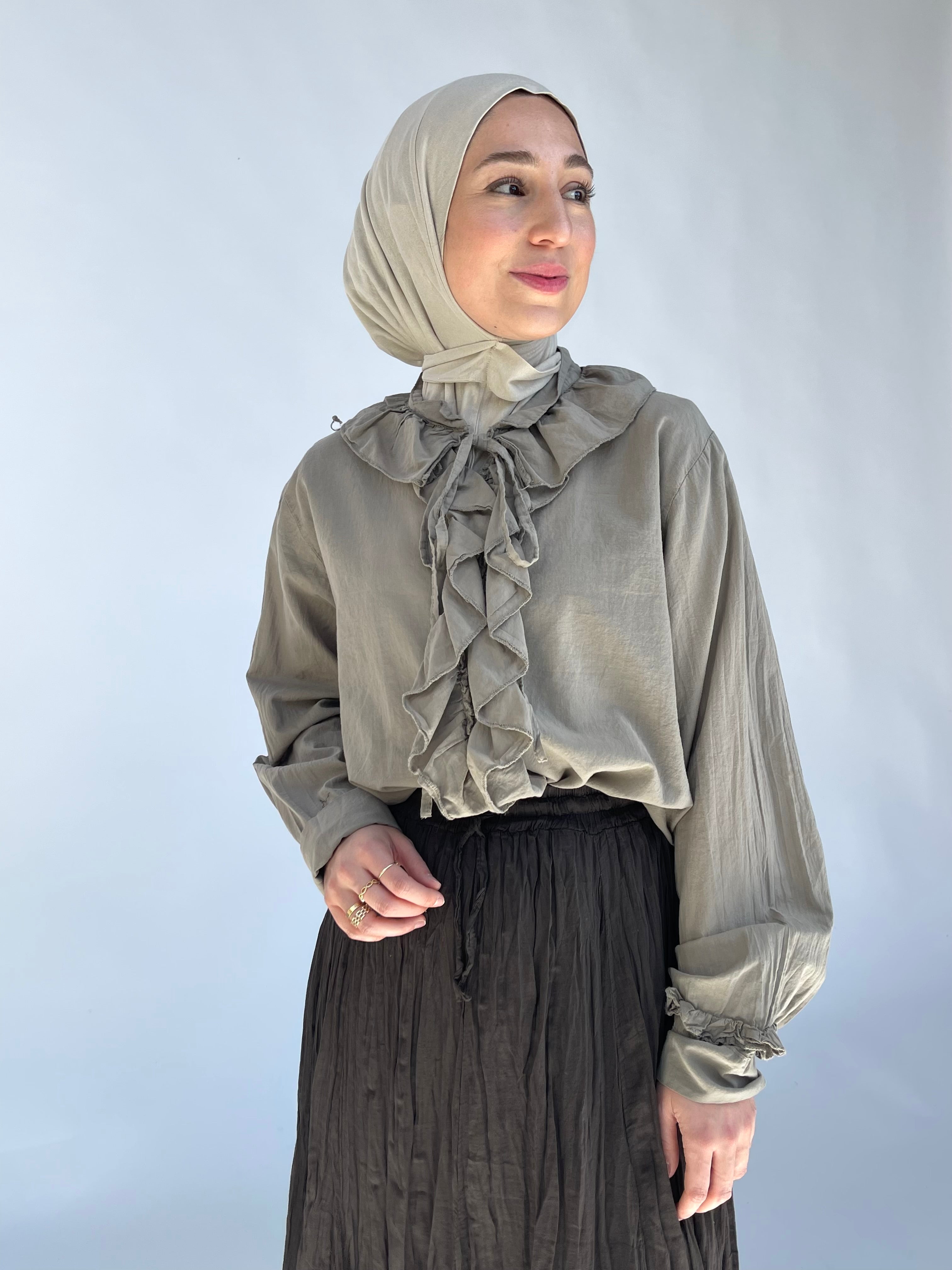 Soft Ruffle Bluse