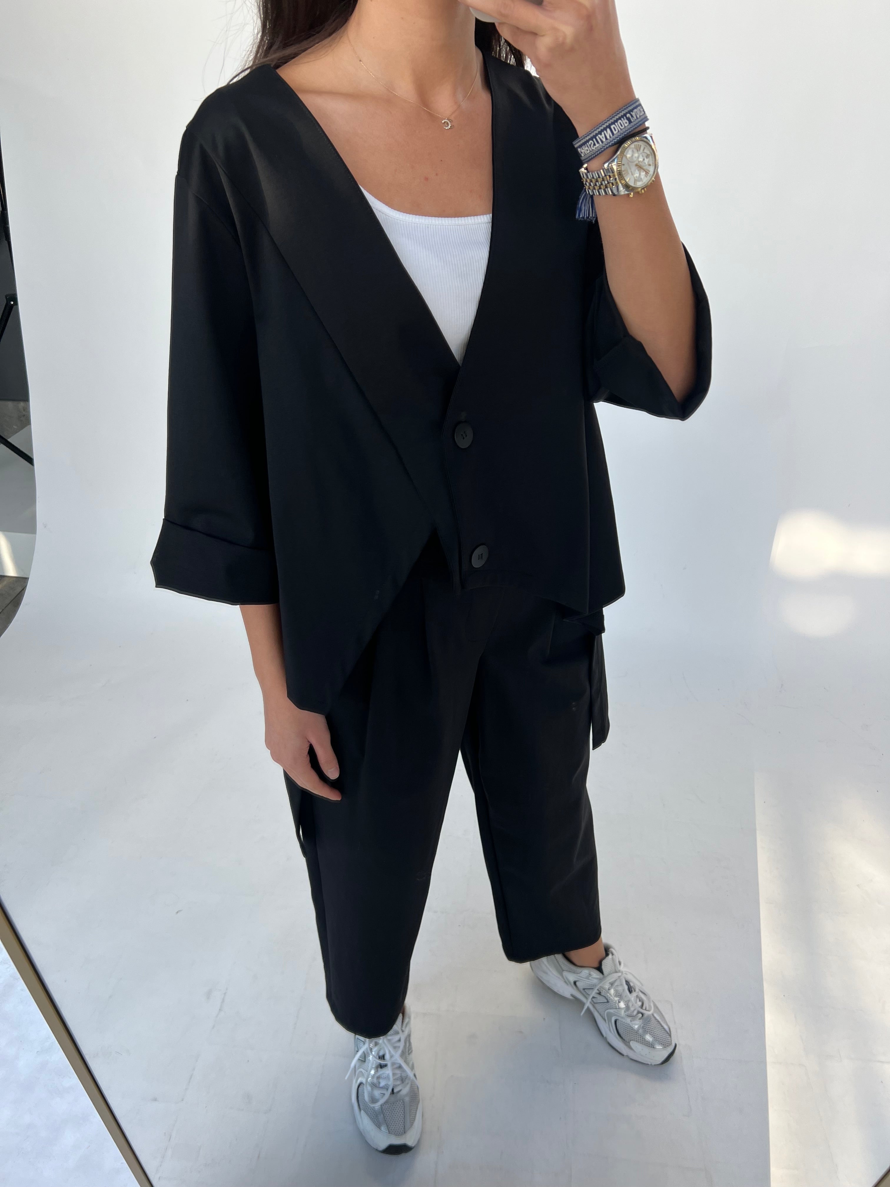 Asymmetrical jacket pel