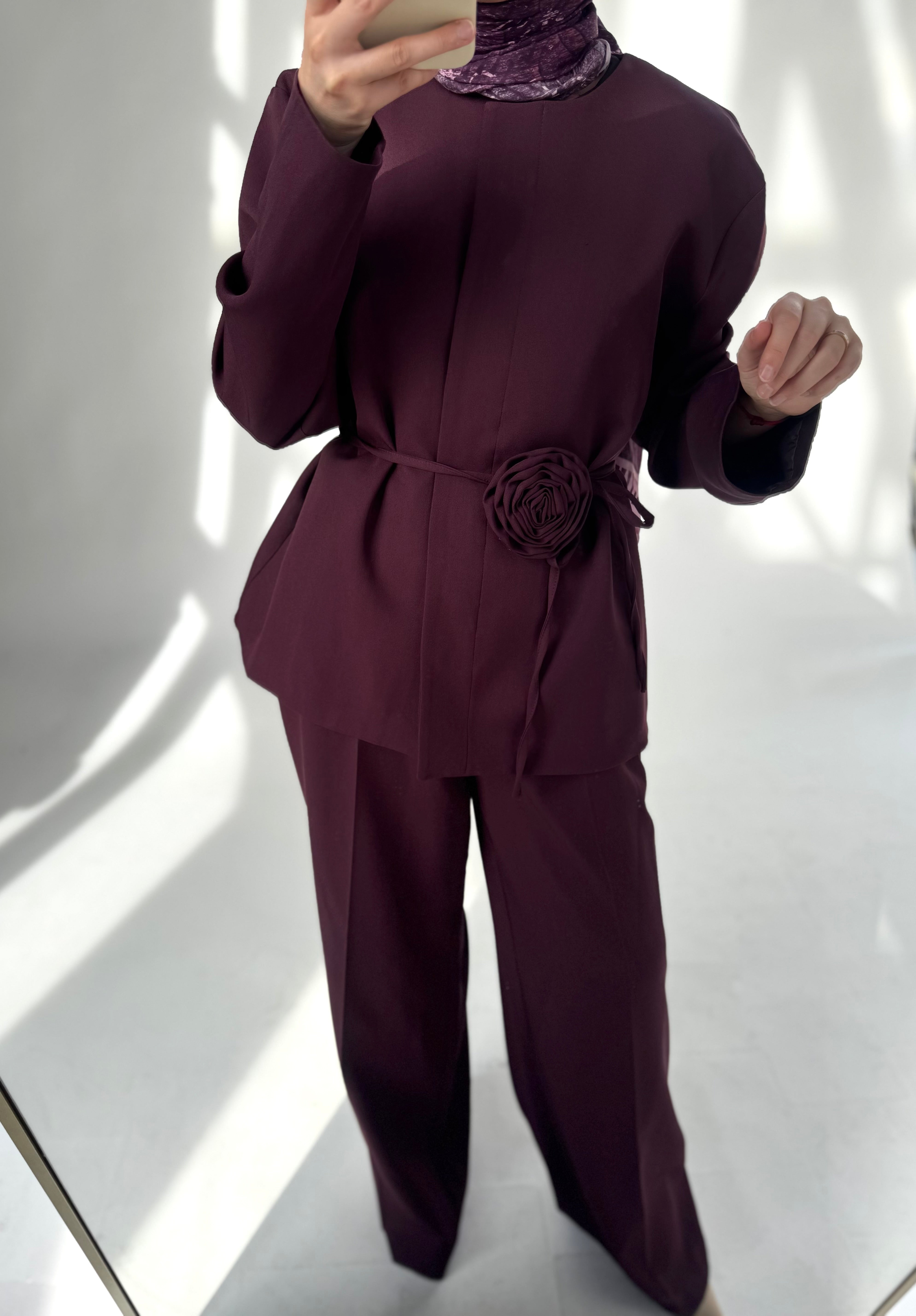 Blazer-Set mit Rosendetail