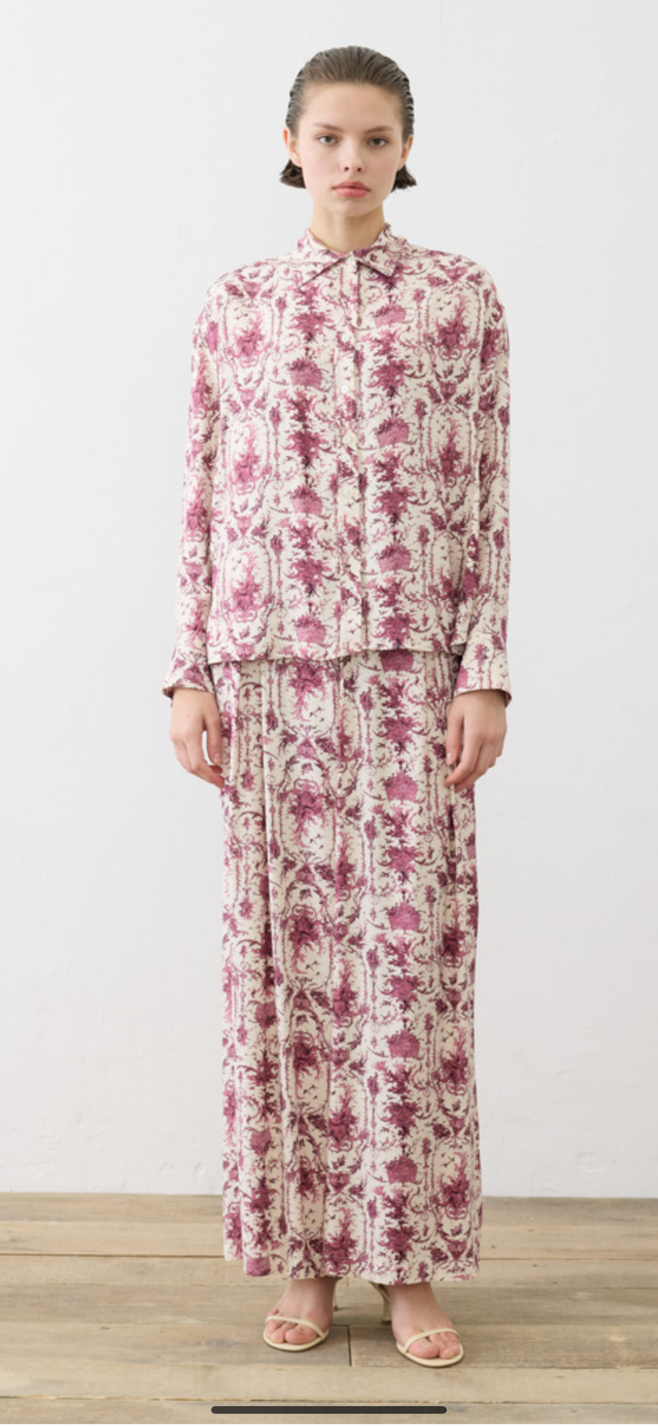 Blanc Gemusterter Viscose Zweiteiler mit Plissee Hose Bordo