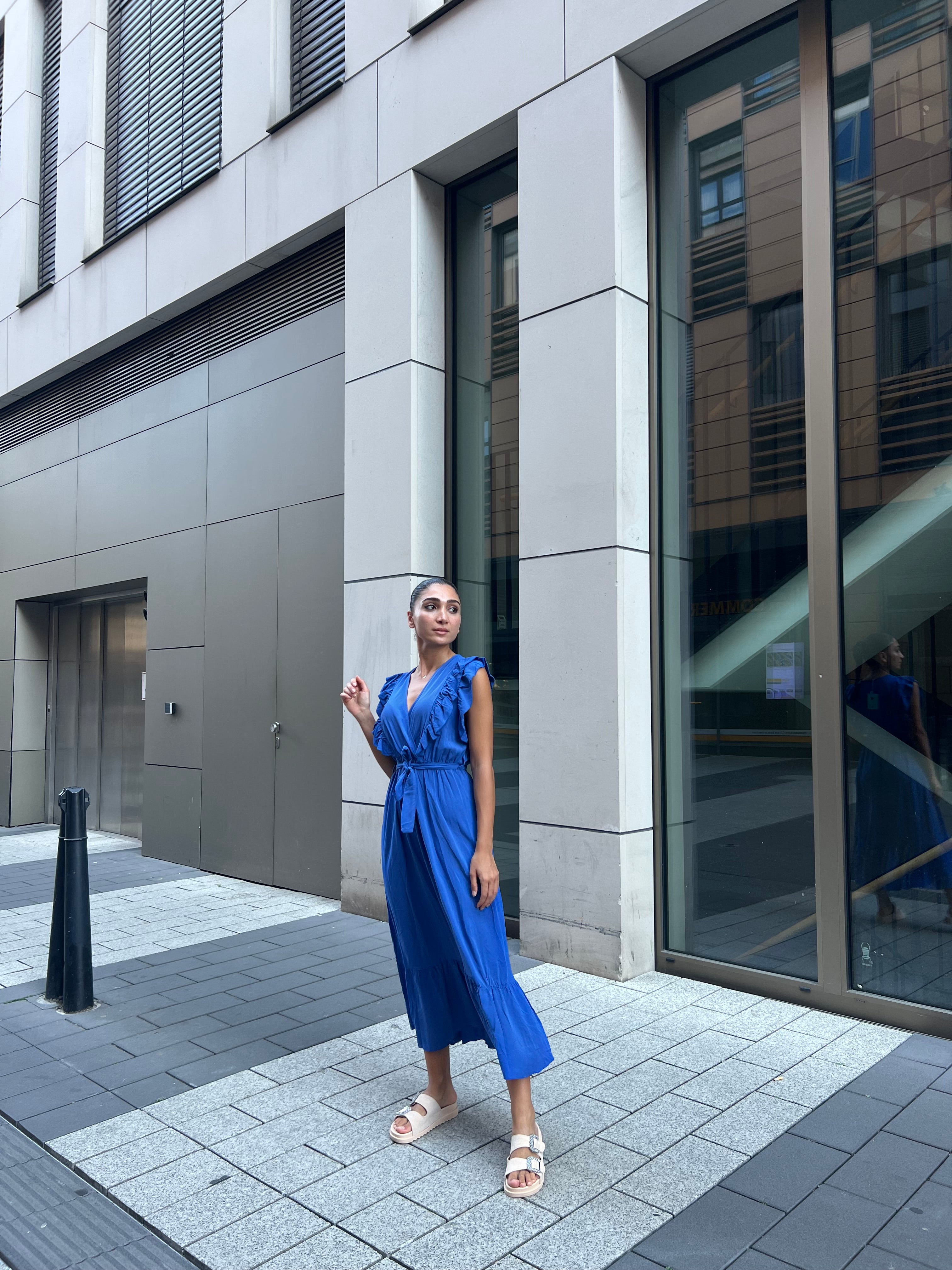 Rüschen Kleid mit Gürtel