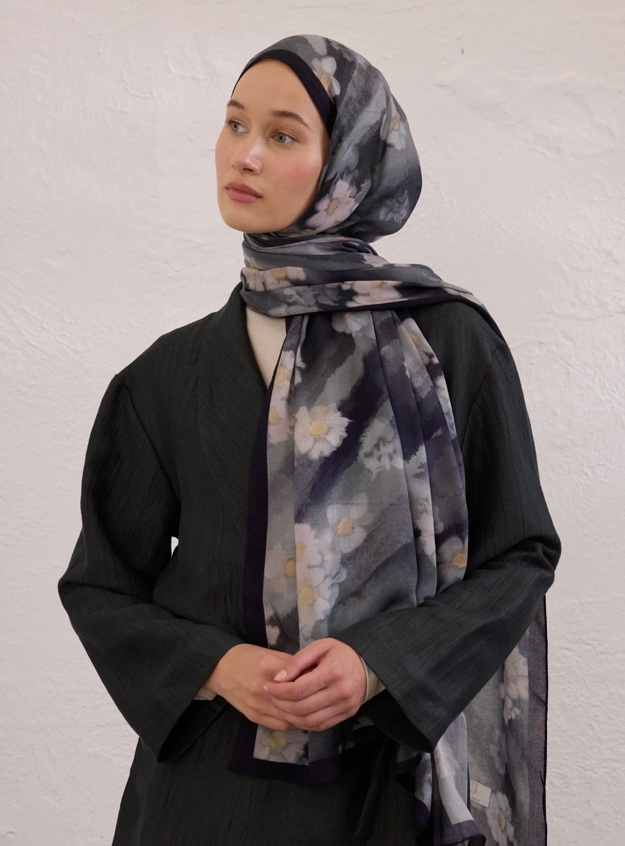 Soft Daisy Rami Schal