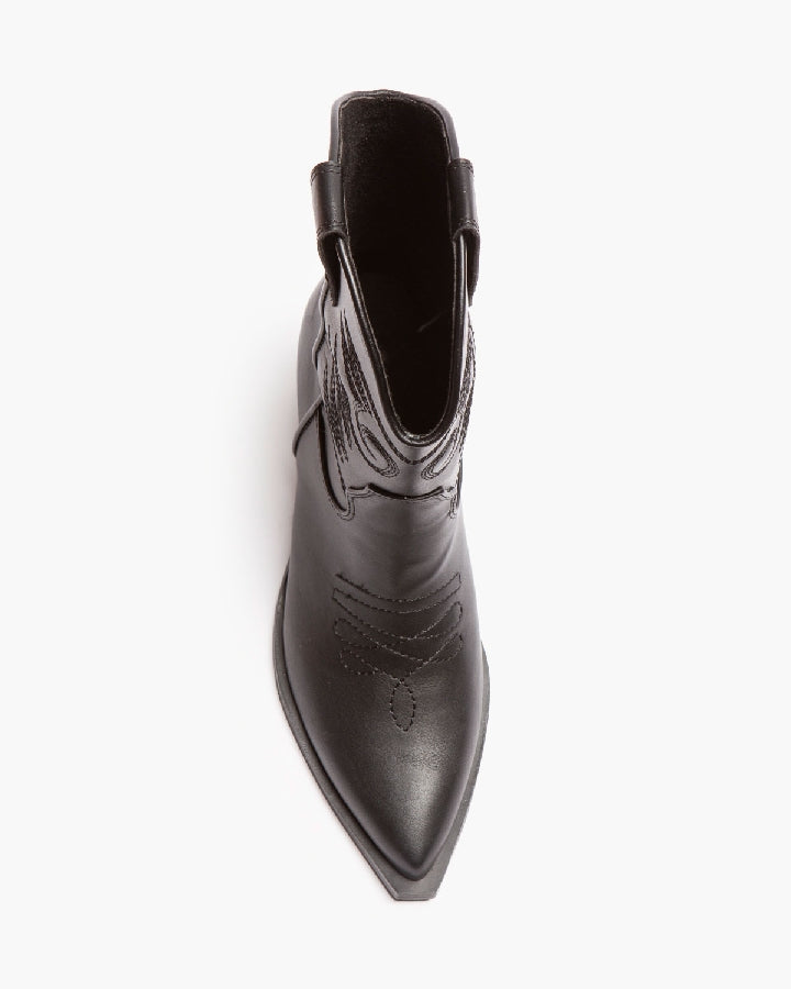 Cowboystiefel mit Absatz