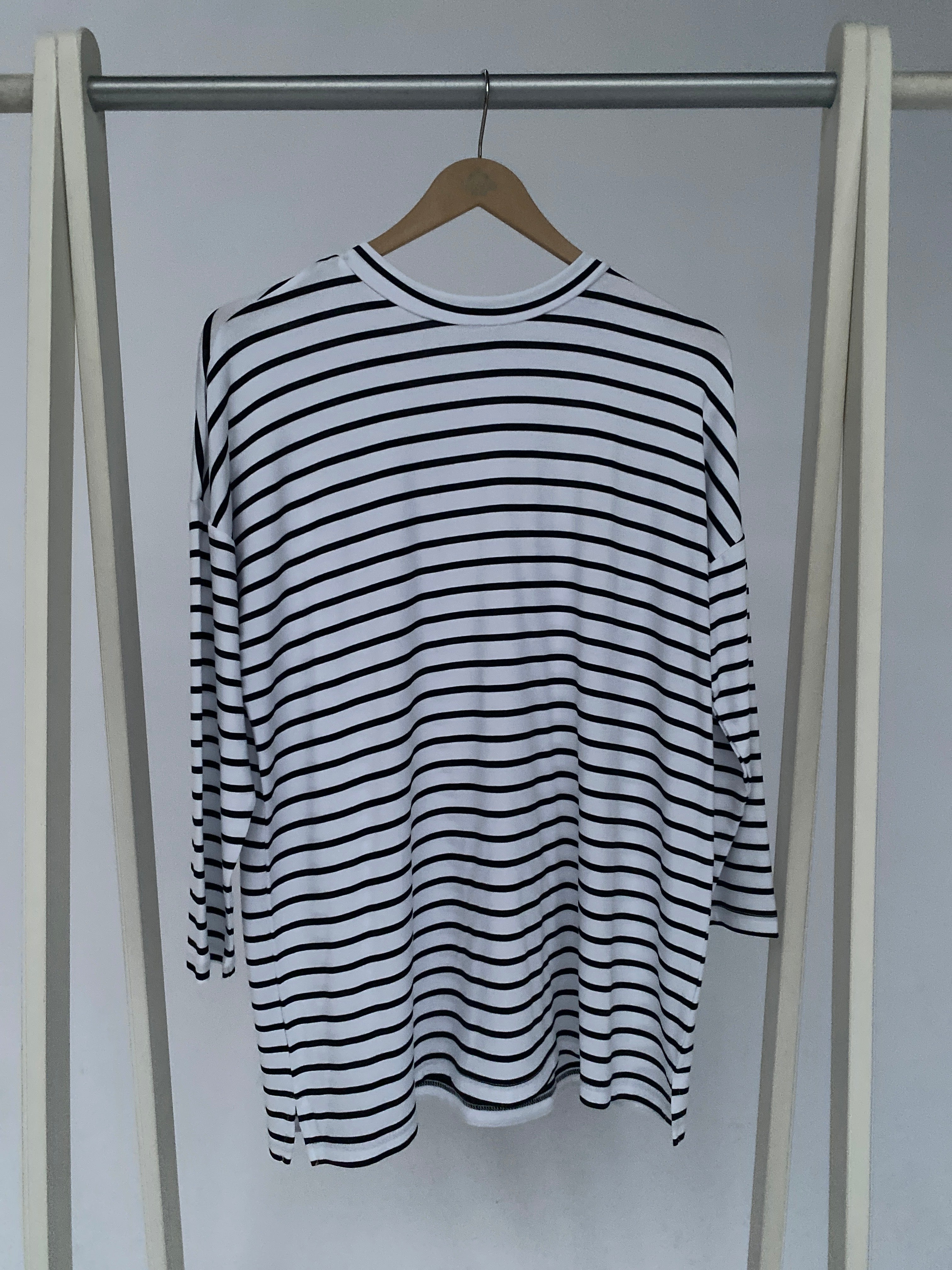 Oversize gestreifte Tunika