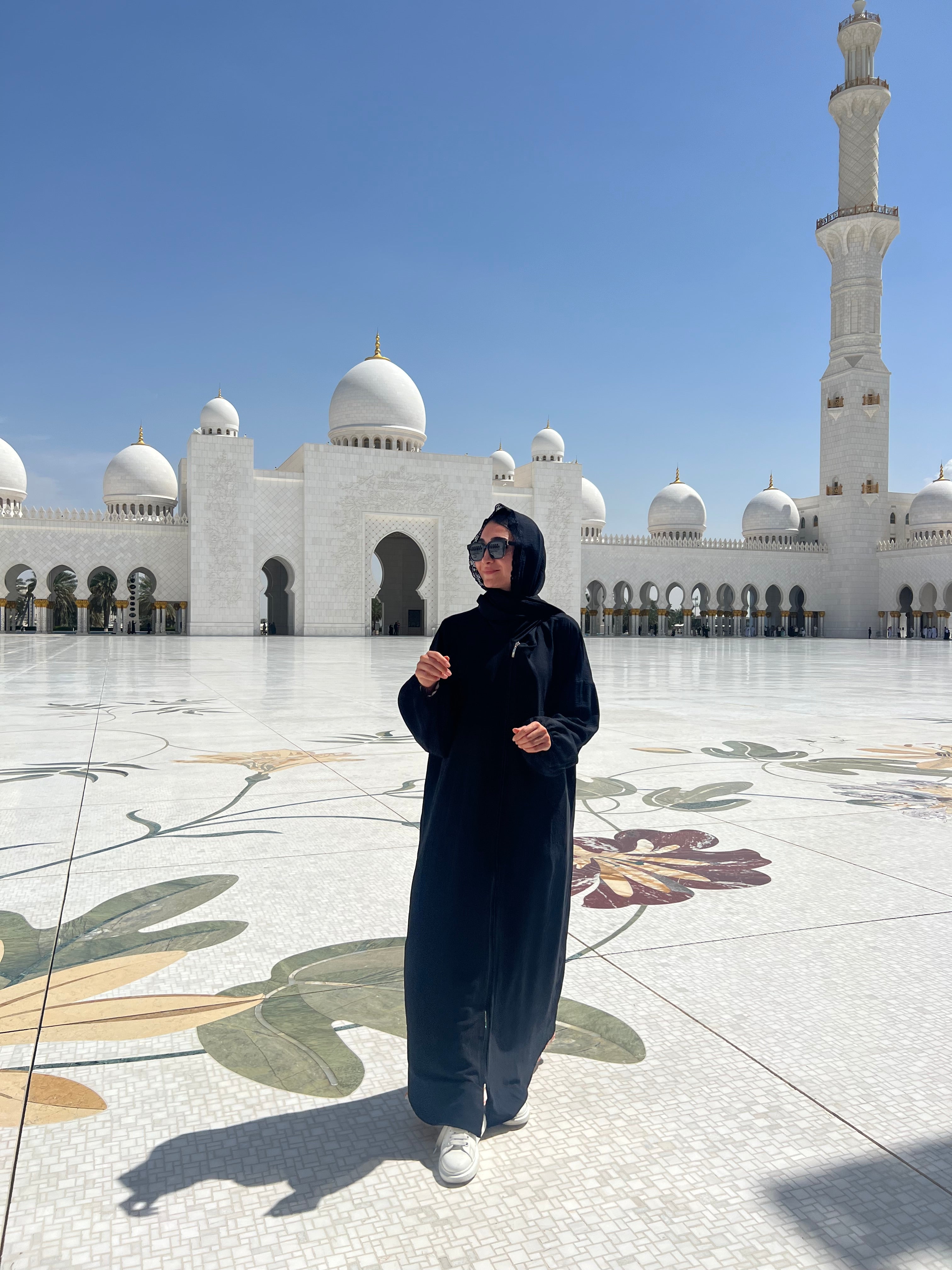 Abaya mit Hijab