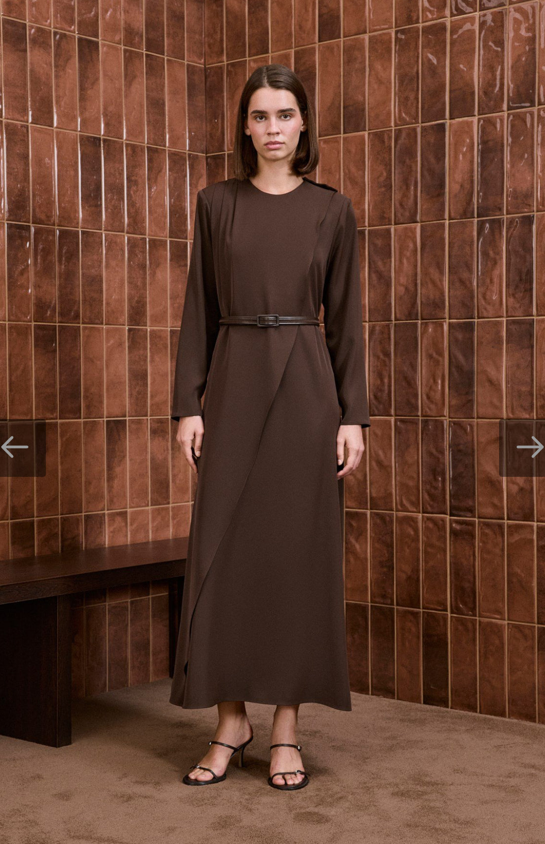 Amara Krep Kleid