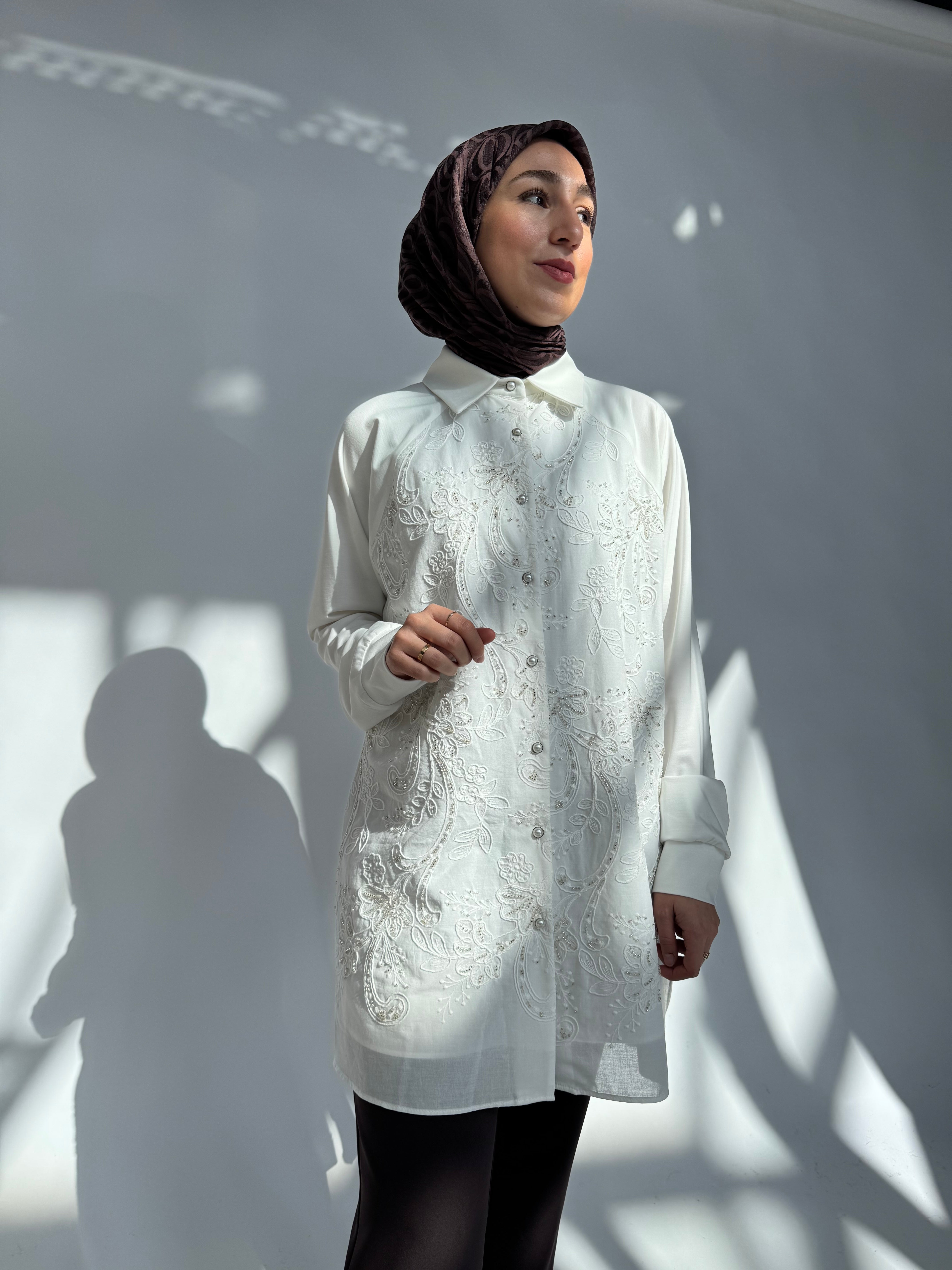 Fuat Gürsen Tunika mit Spitzendetail