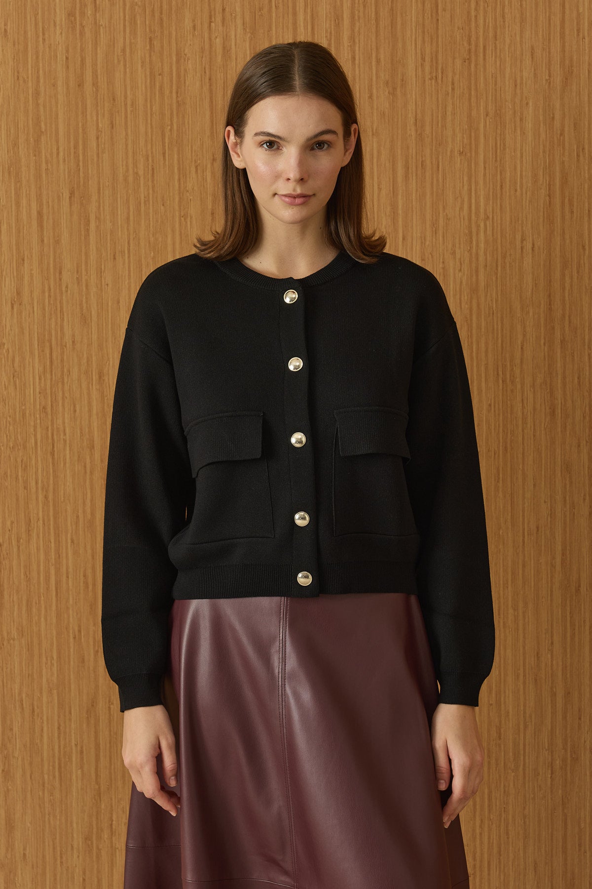 Forma kurze Strickjacke