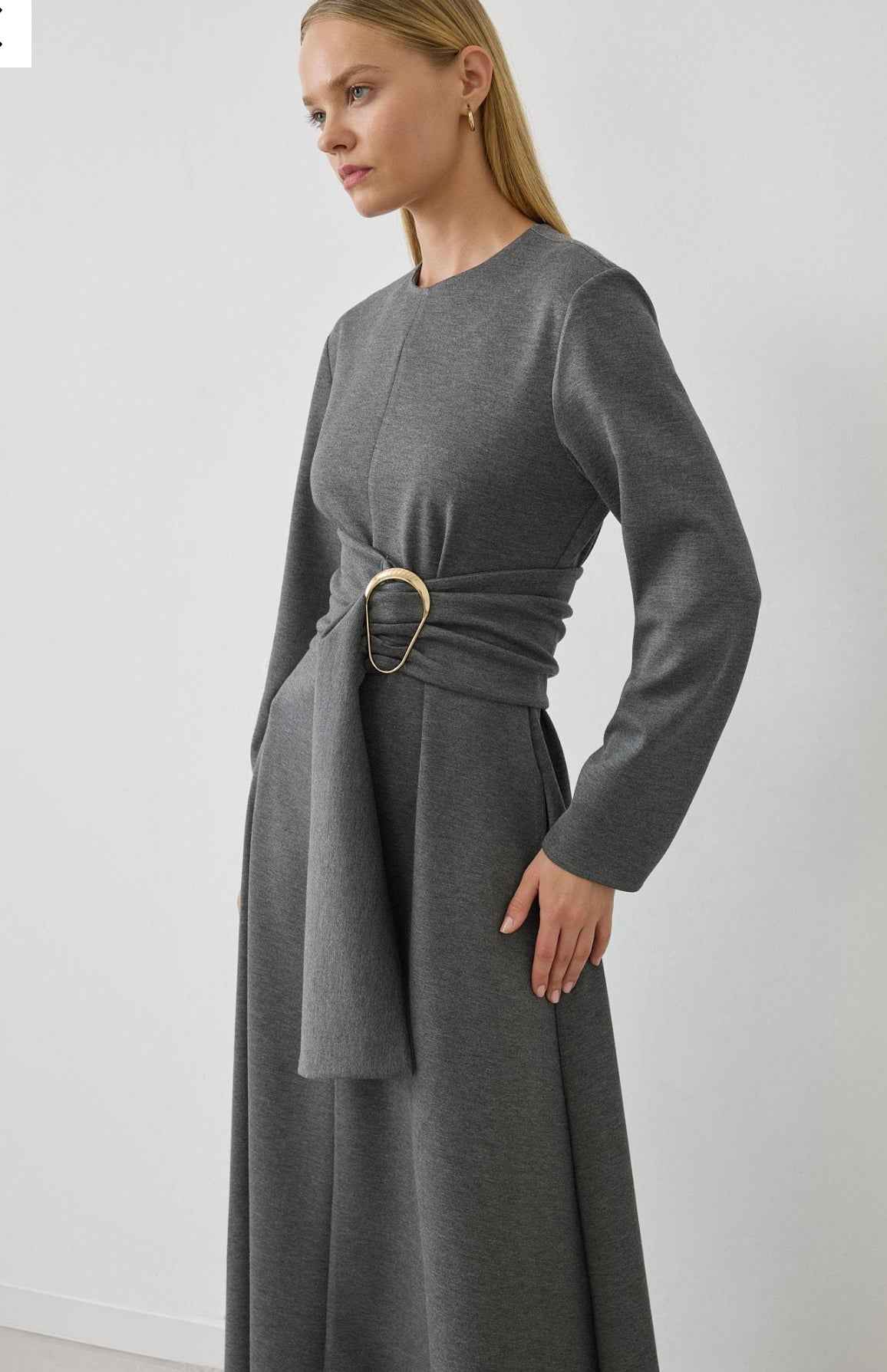 Pela Kleid