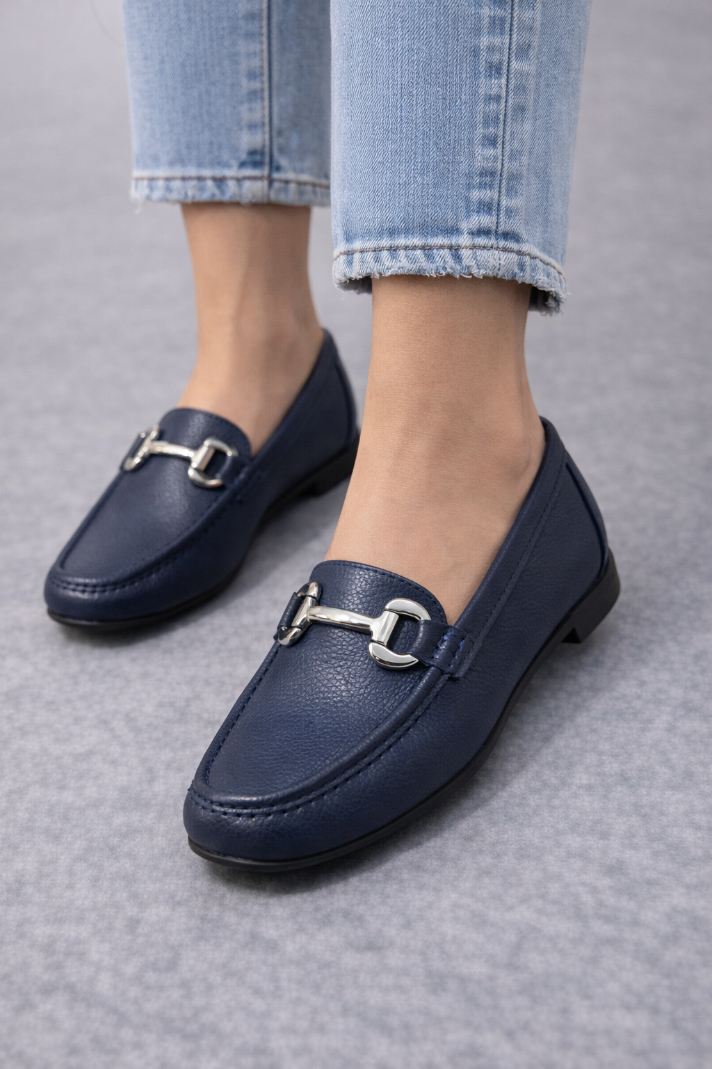 Elegante Loafer mit Metallspange