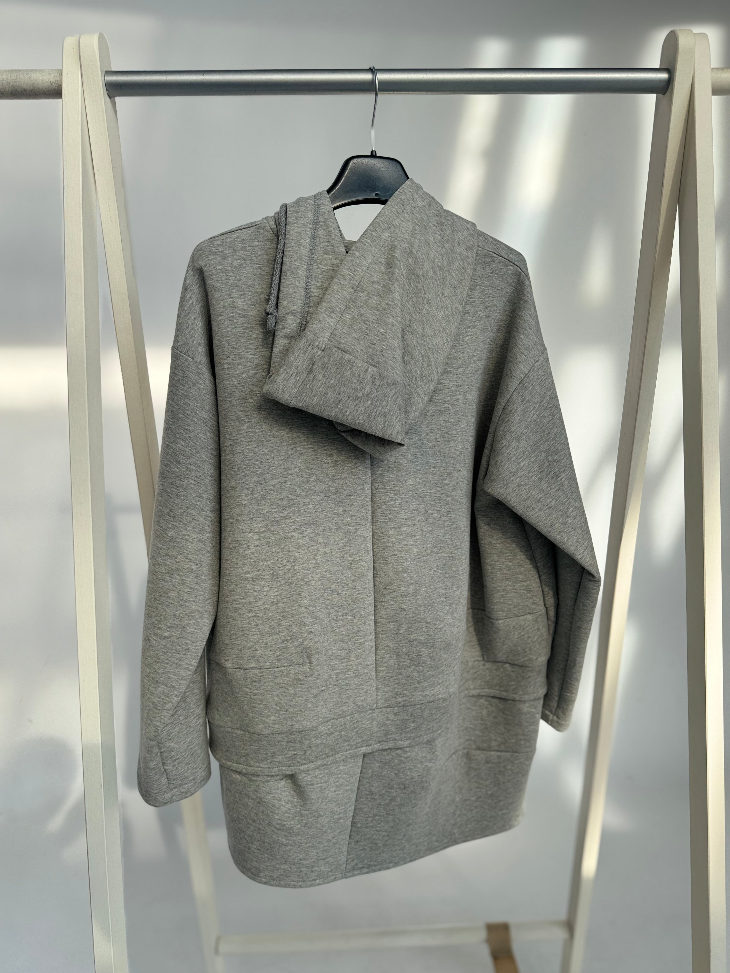 Soft Flow Cape