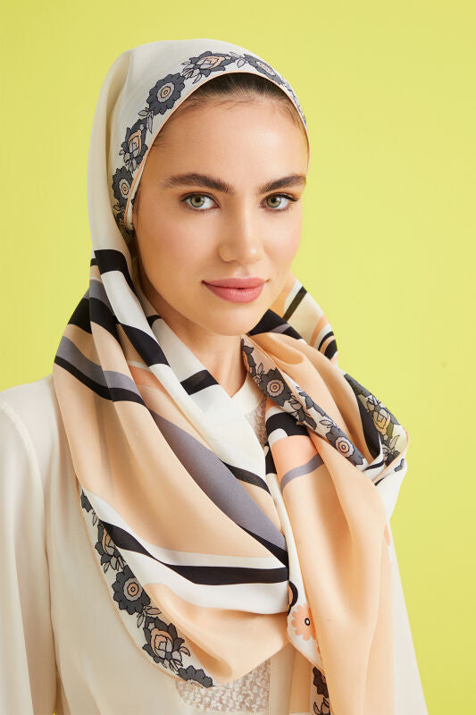 Tulip Silk Shawl Cream