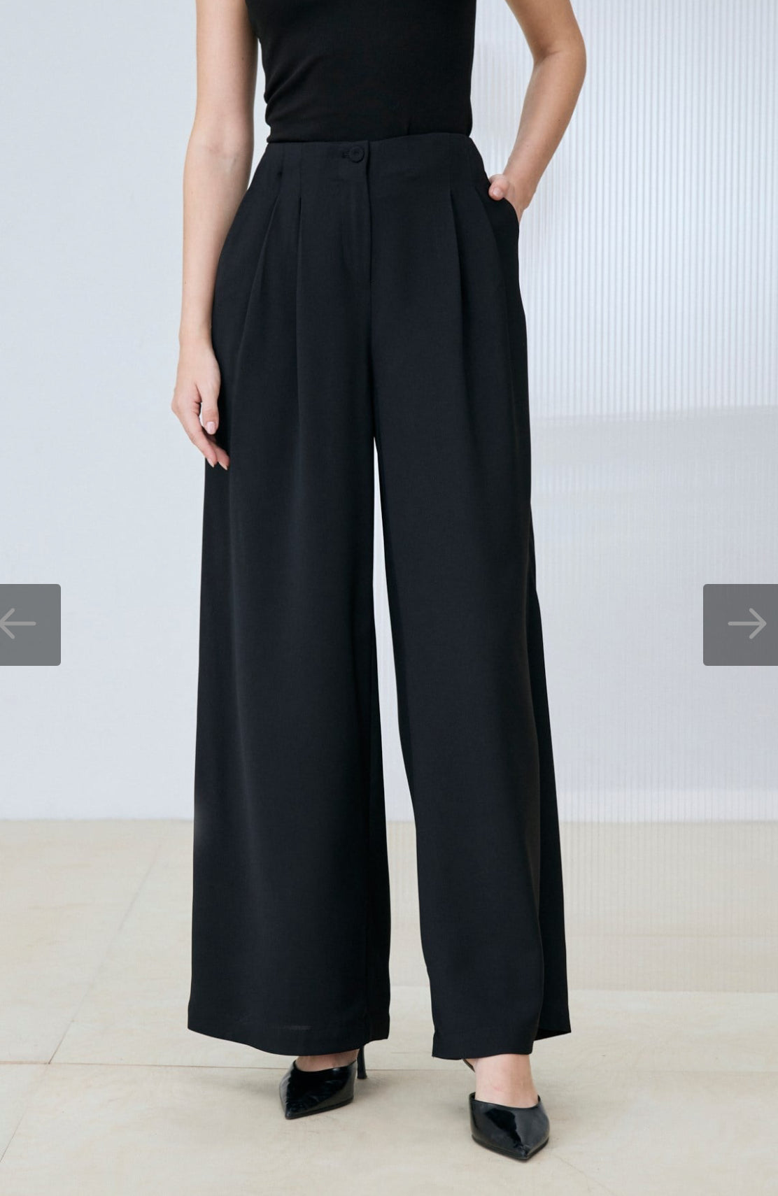 Clara Palazzo Hose