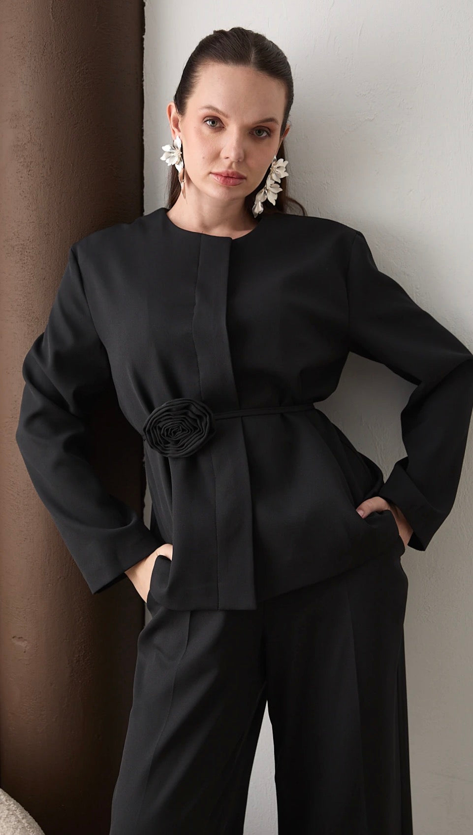 Blazer-Set mit Rosendetail