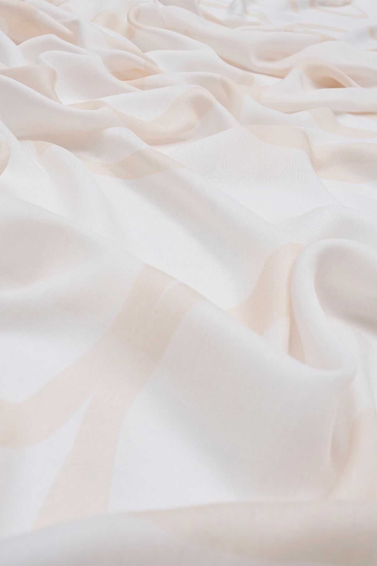 IMANNOOR Hijab Double o Logo in Cream
