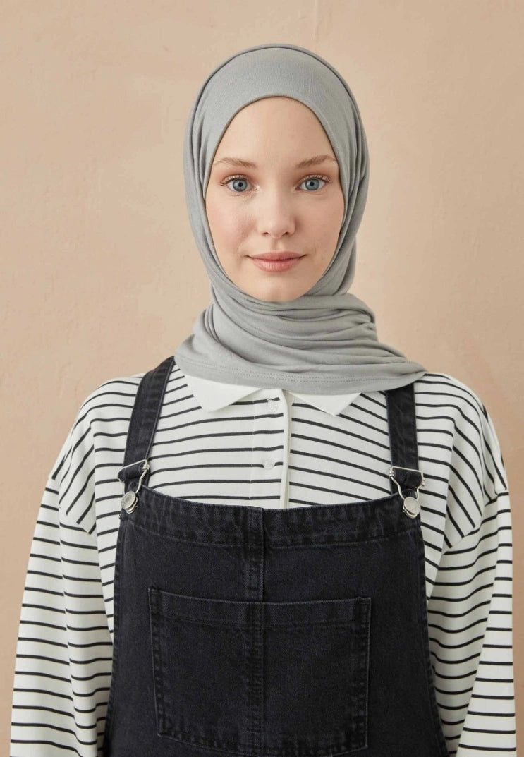 Fresh Scarfs Jersey Schal in Silber
