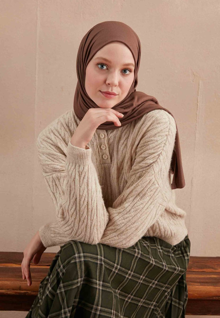 Jersey scarf in Hot Brown