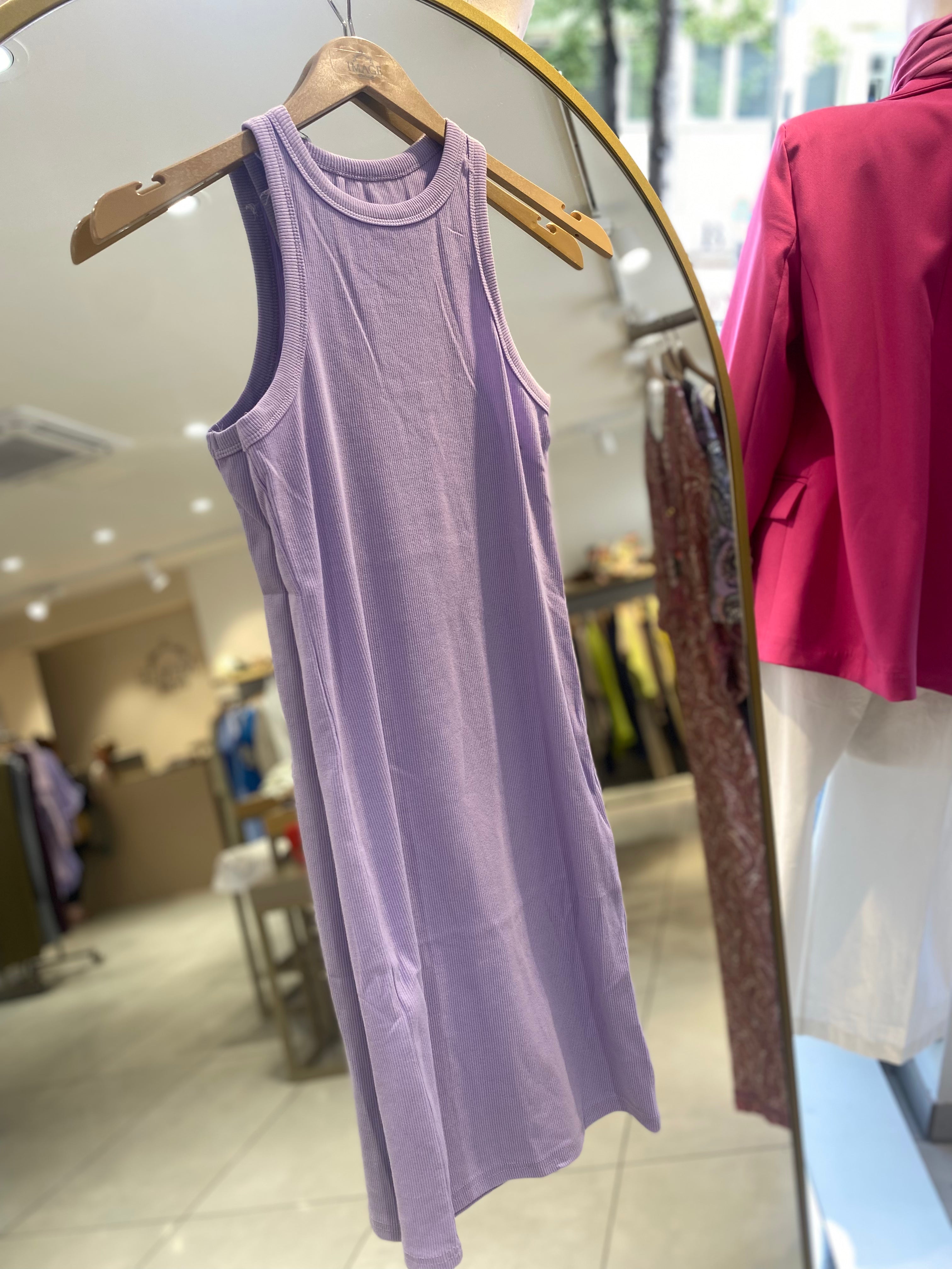 Figurbetontes Rippkleid