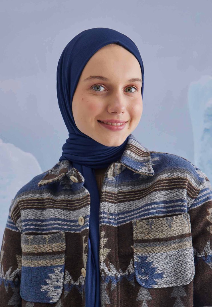 Jersey scarf in dark blue by Fresh Scarfs