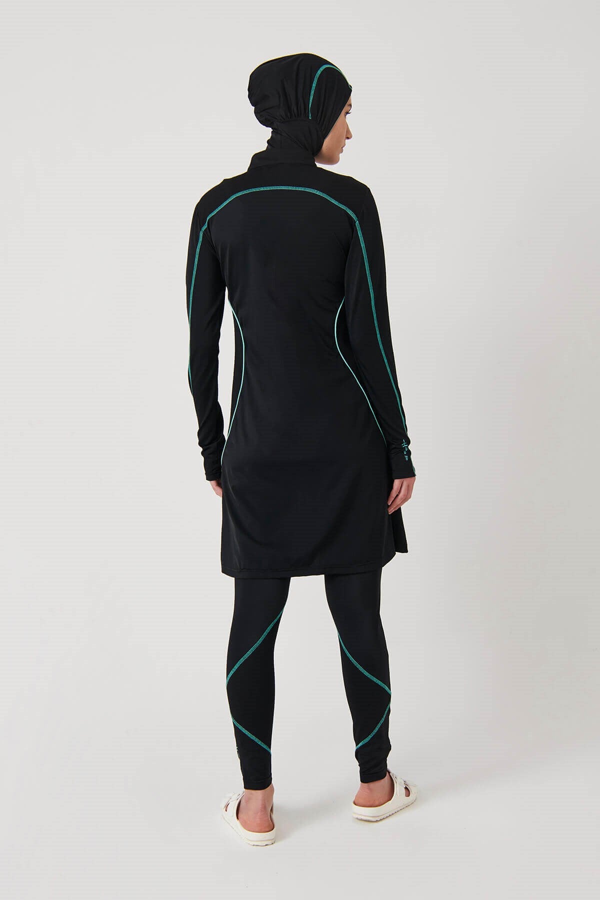 Hijab Beachwear Hasema Performance in Schwarz-Grün