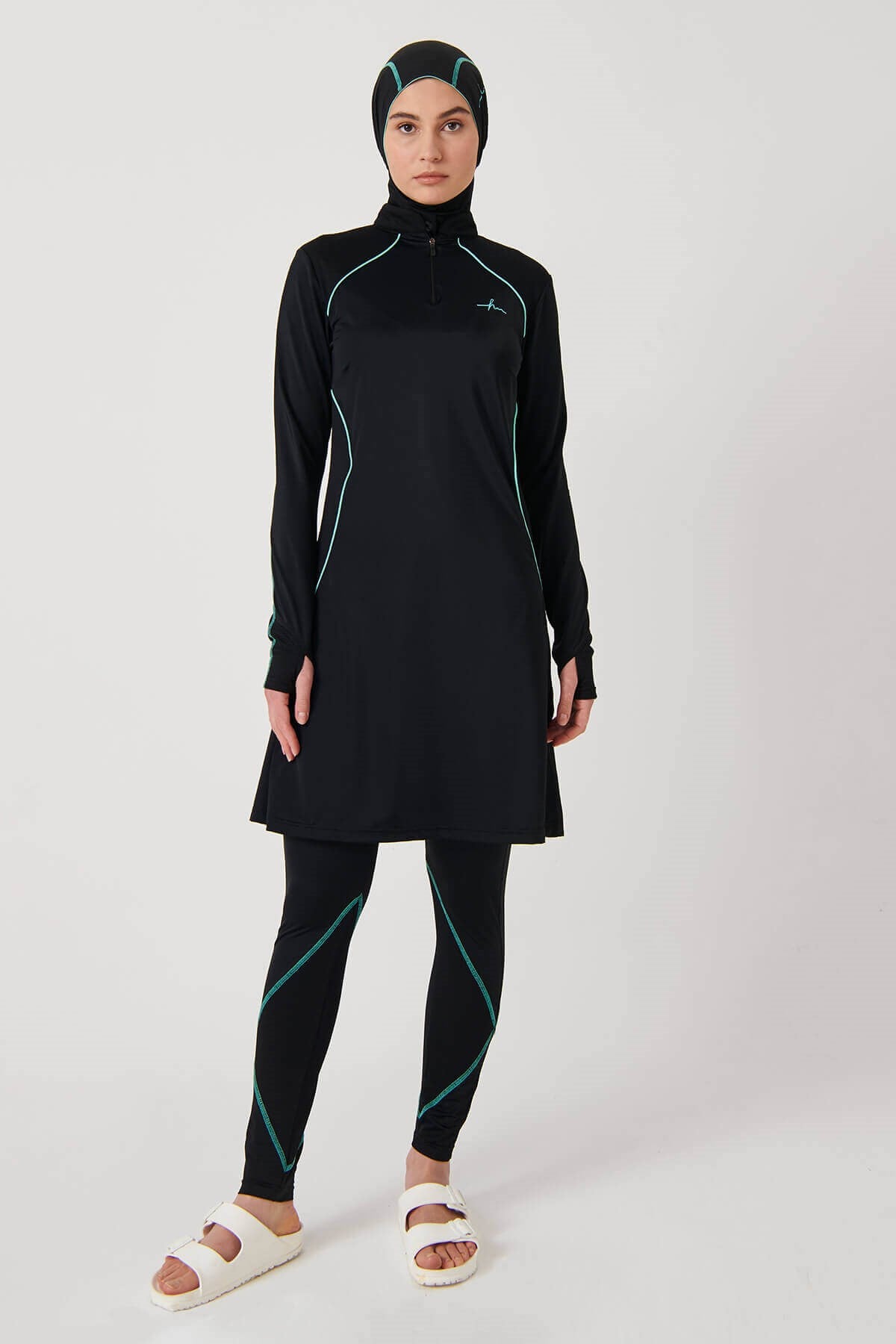 Hijab Beachwear Hasema Performance in Schwarz-Grün
