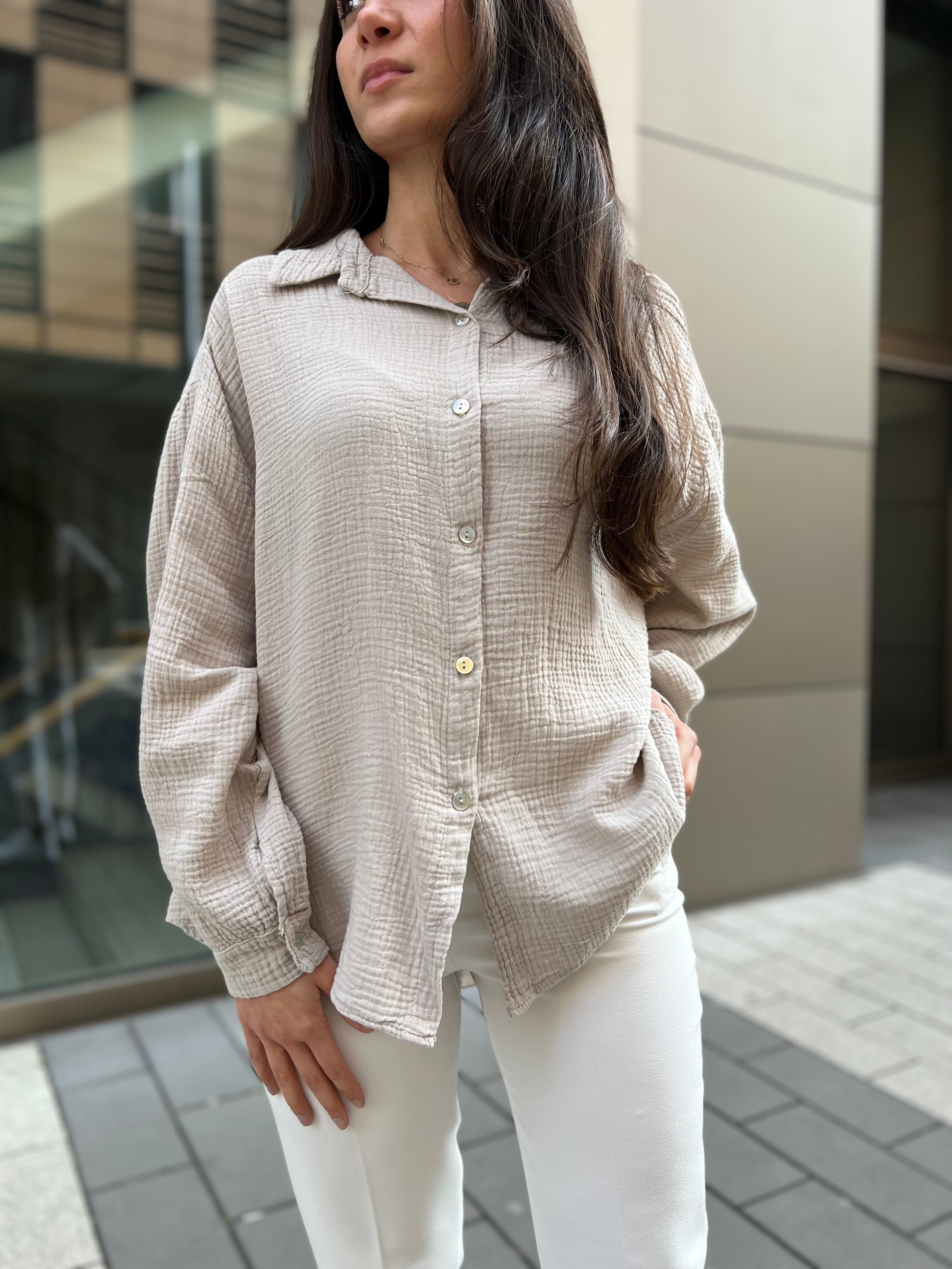 Oversize Musselin Bluse kurz
