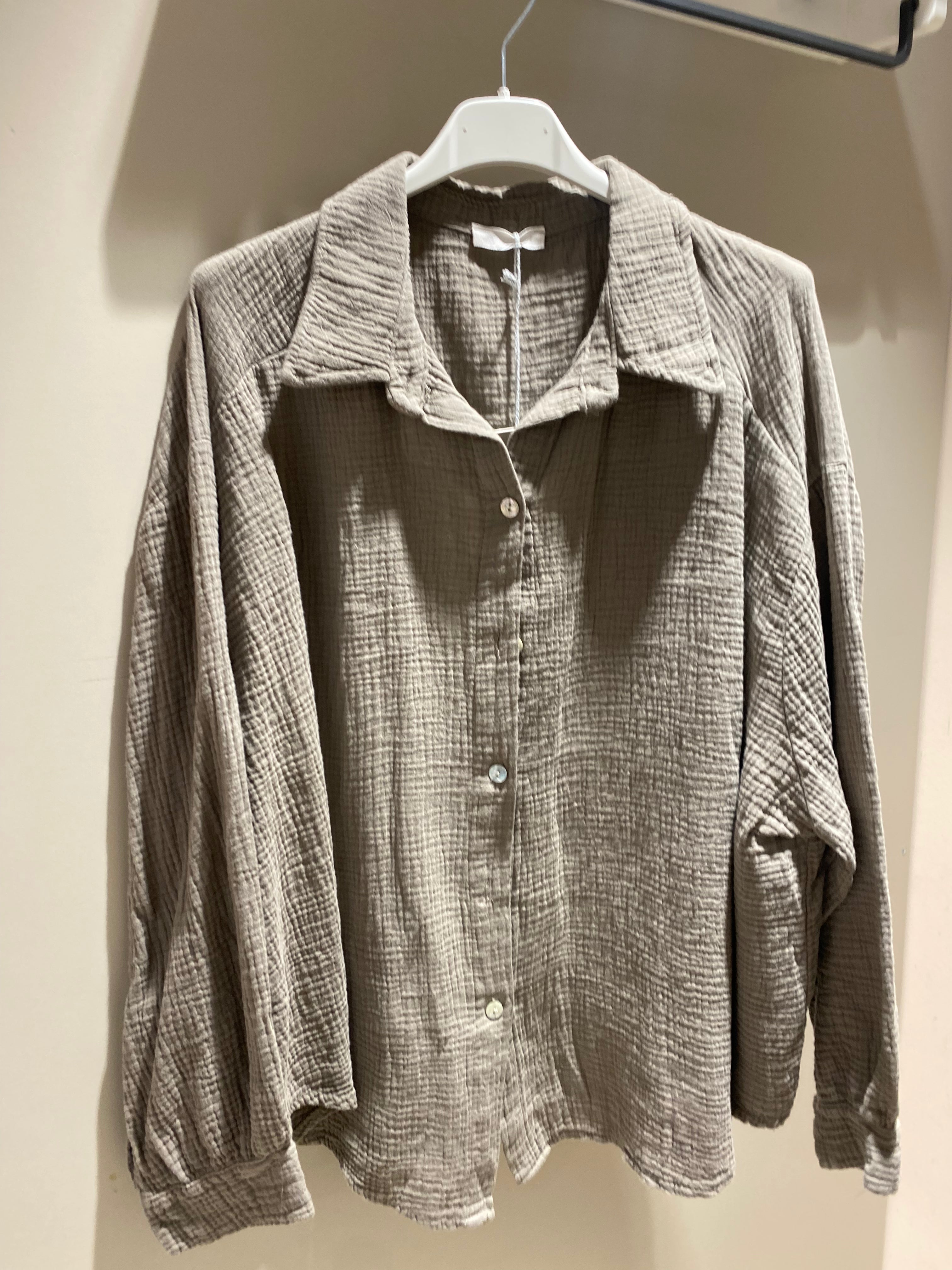 Oversize Musselin Bluse kurz