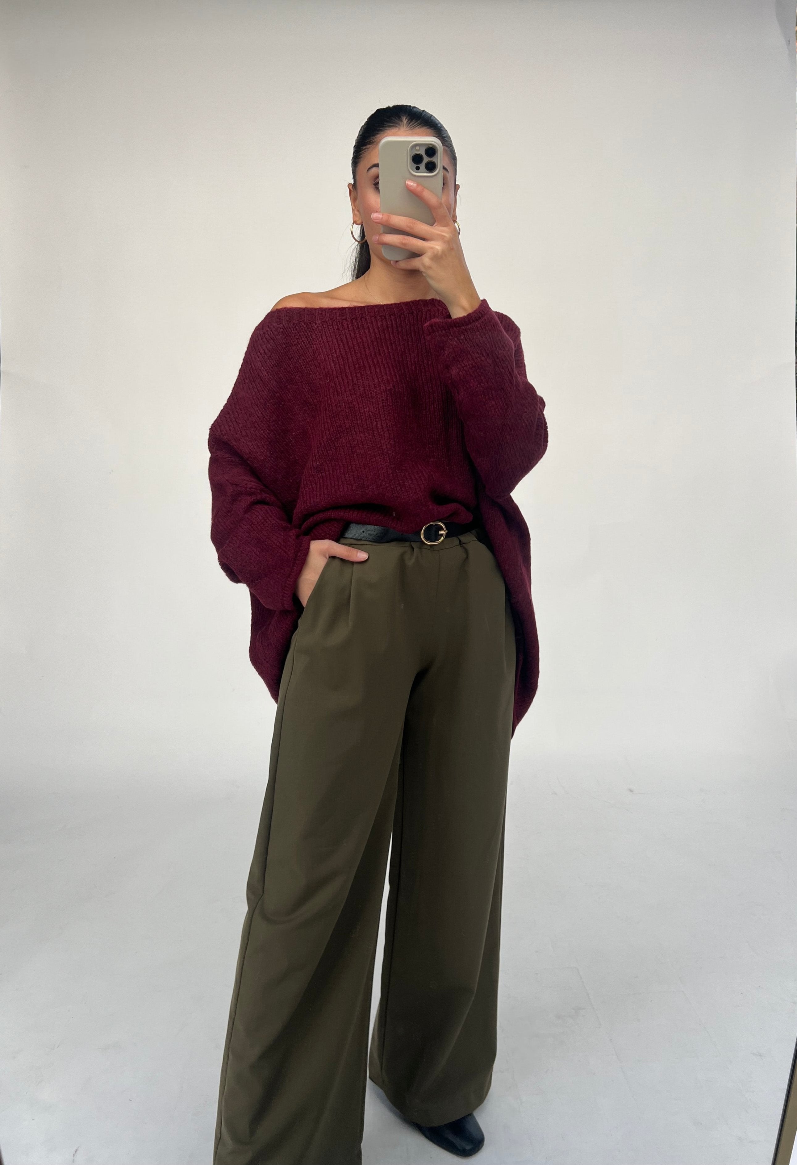 Wide leg pants with belt