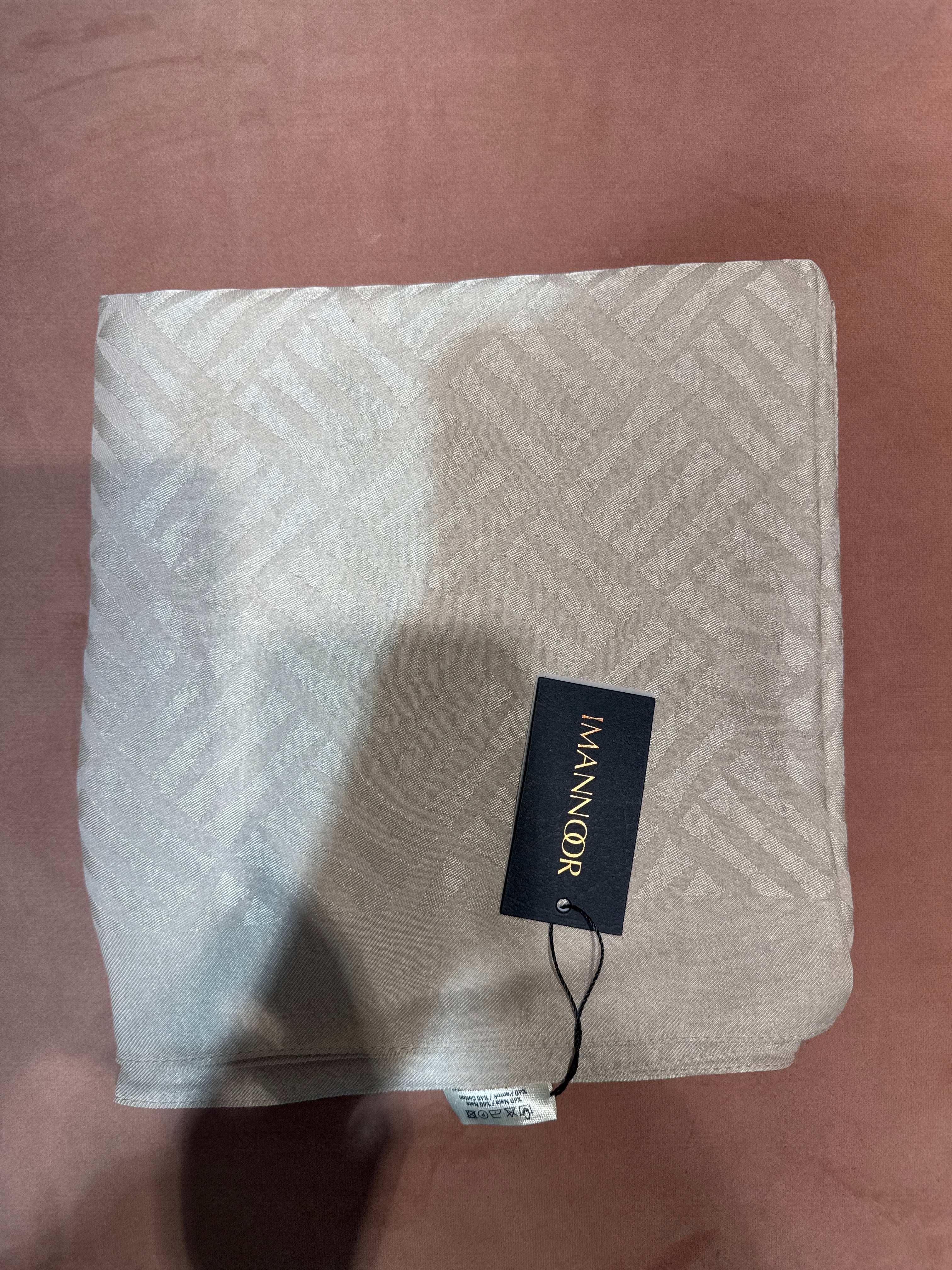 Imannoor Kare Naia Esarp