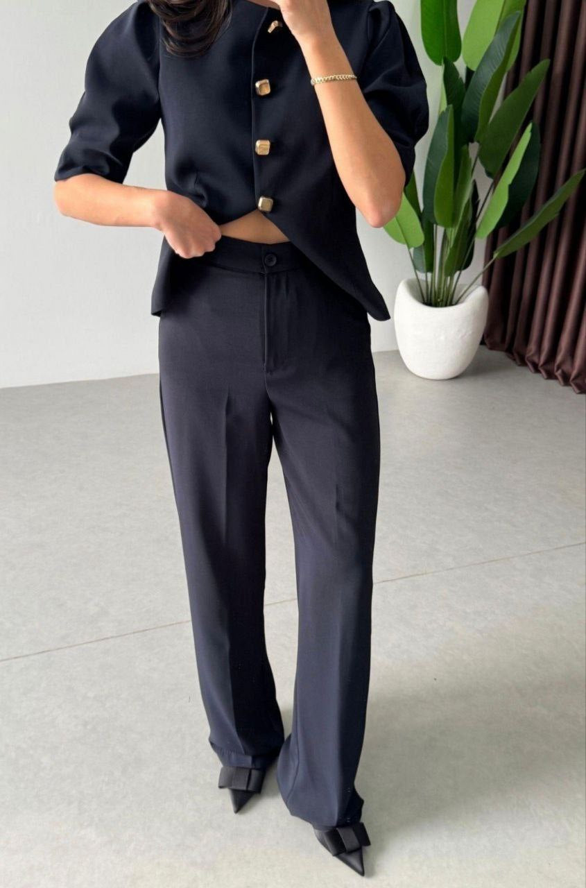 Eleganter Zweiteiler mit Hose