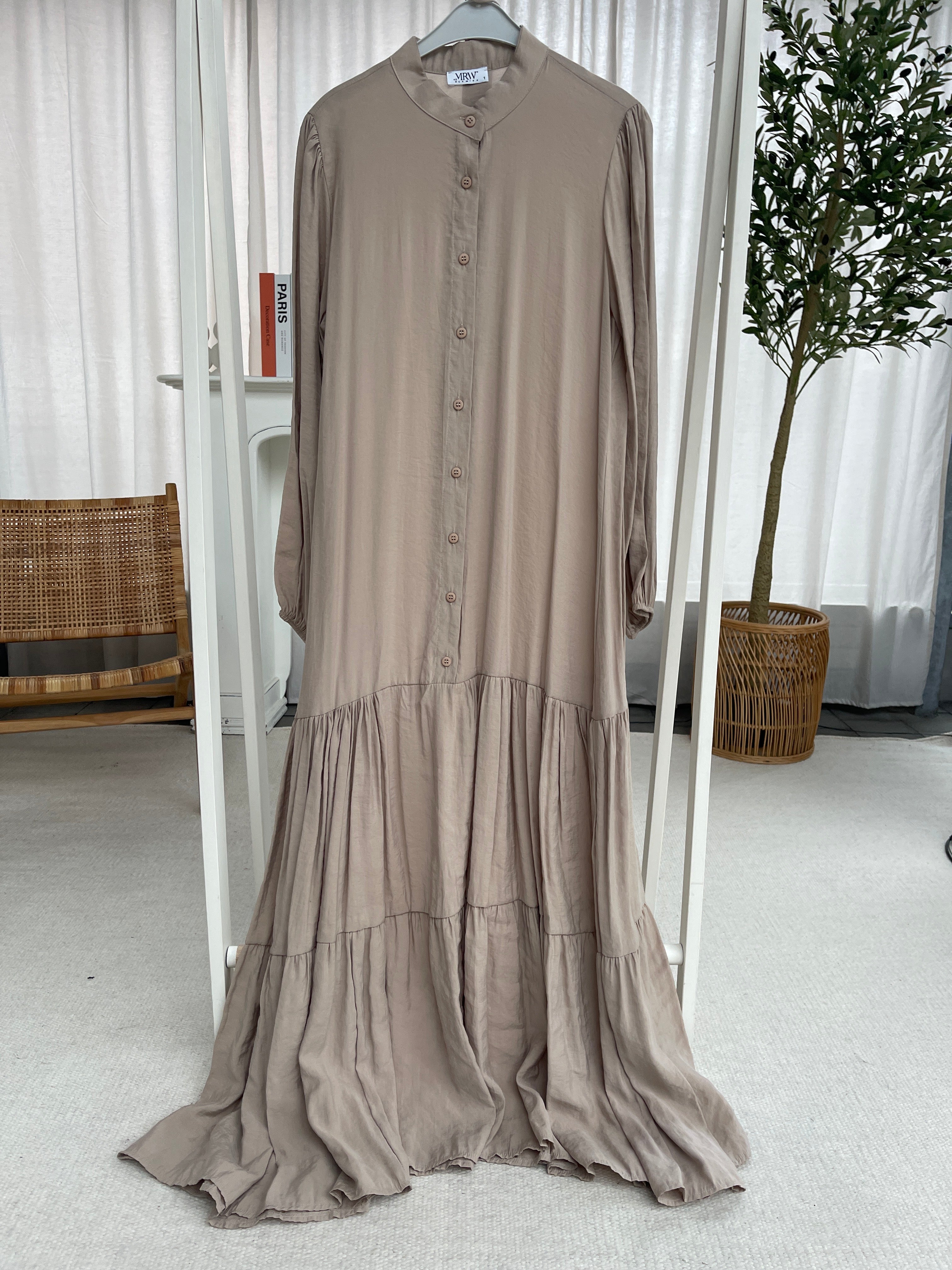 Merwish Maxikleid in Beige