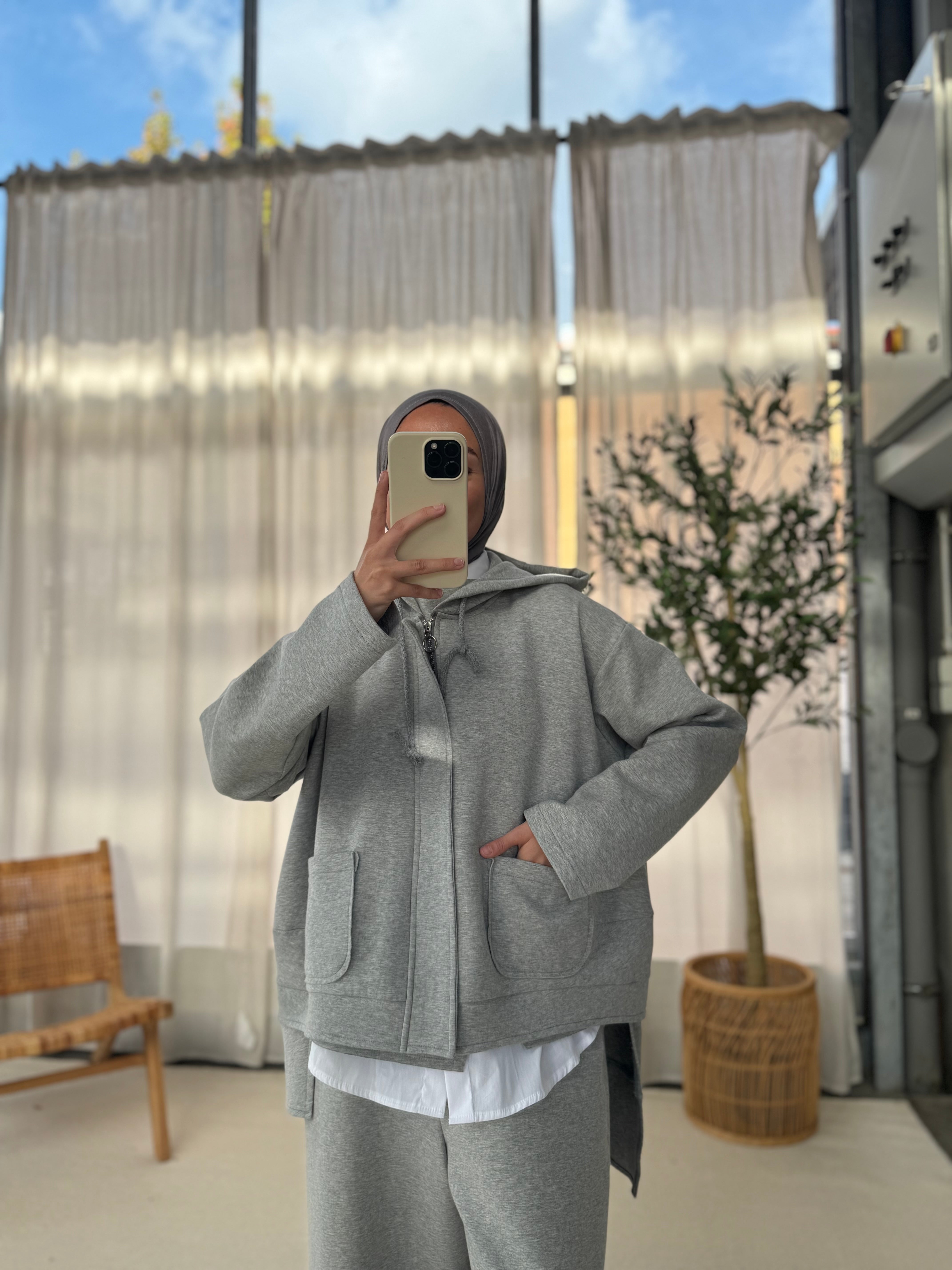 Soft Flow Cape