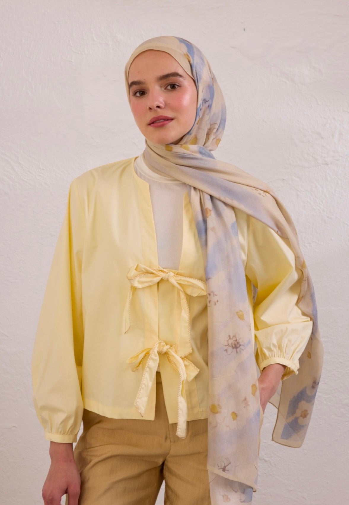 Soft Daisy Rami Schal