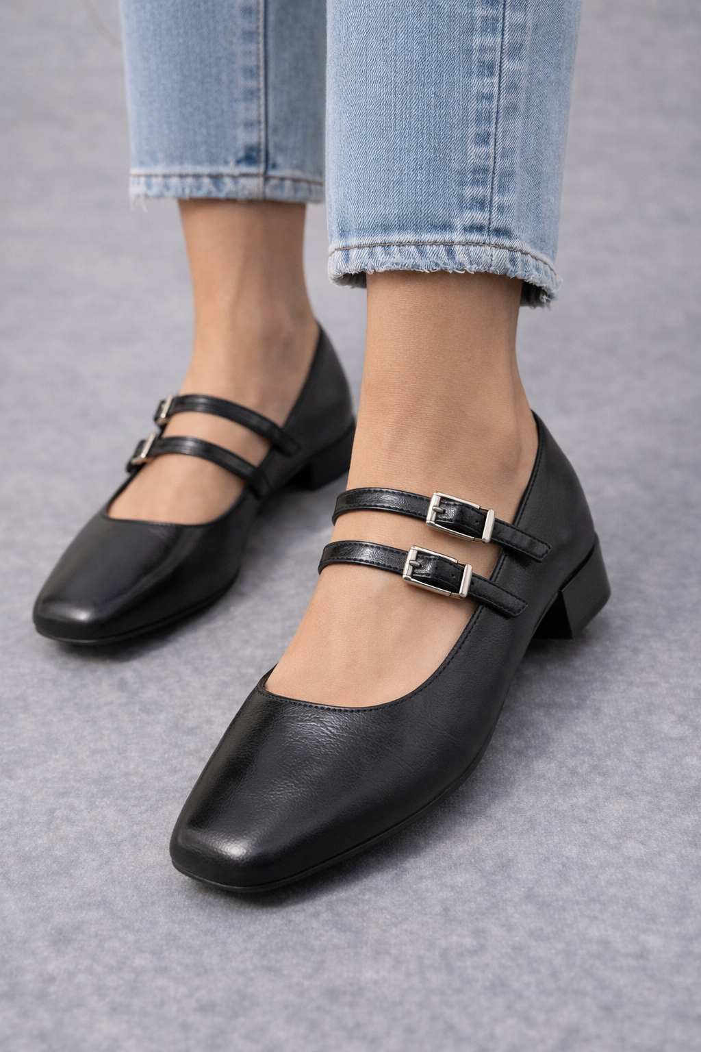 Elegante Mary Jane Pumps mit Doppelriemen