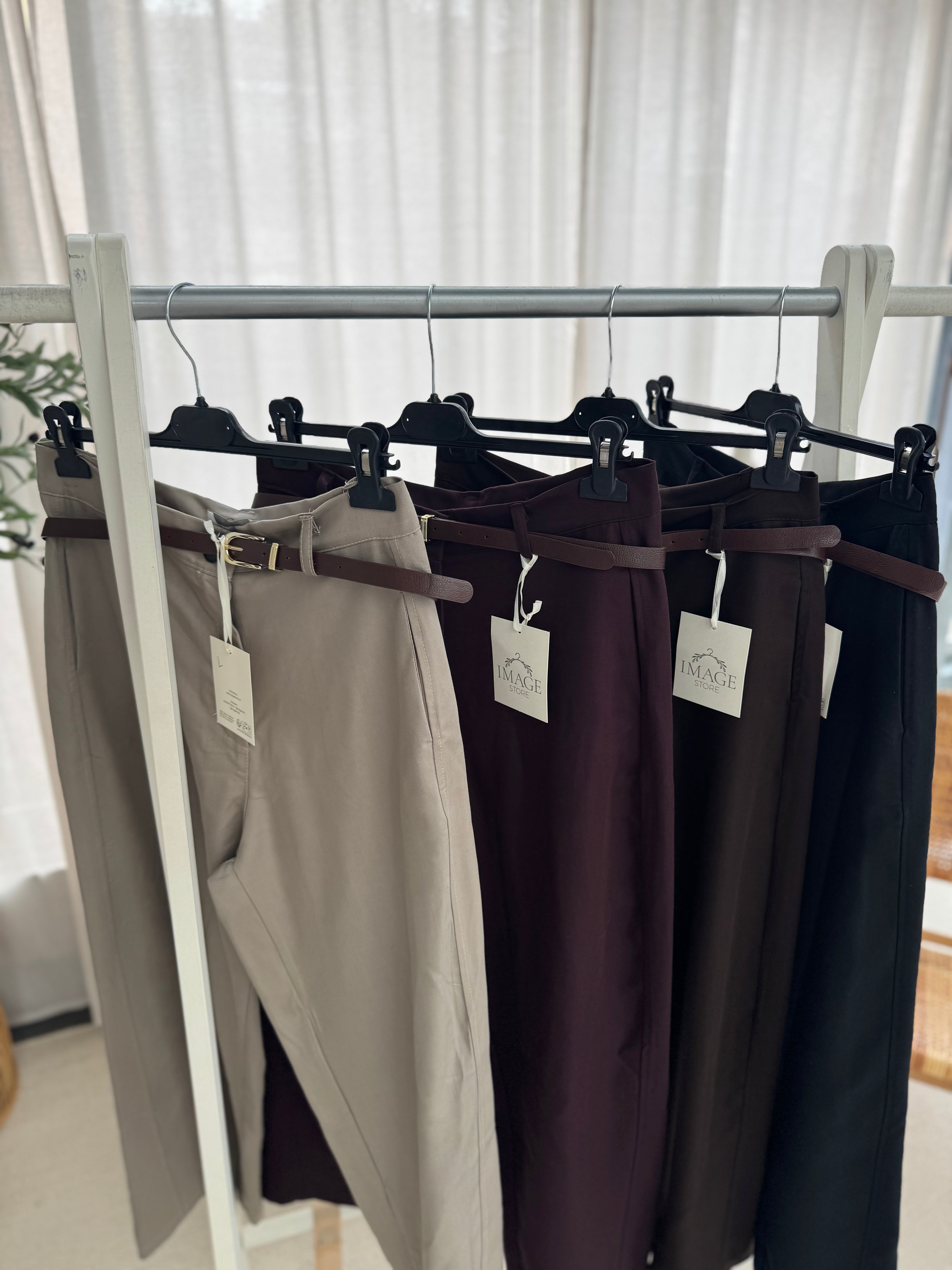 Image Hose mit Gürtel