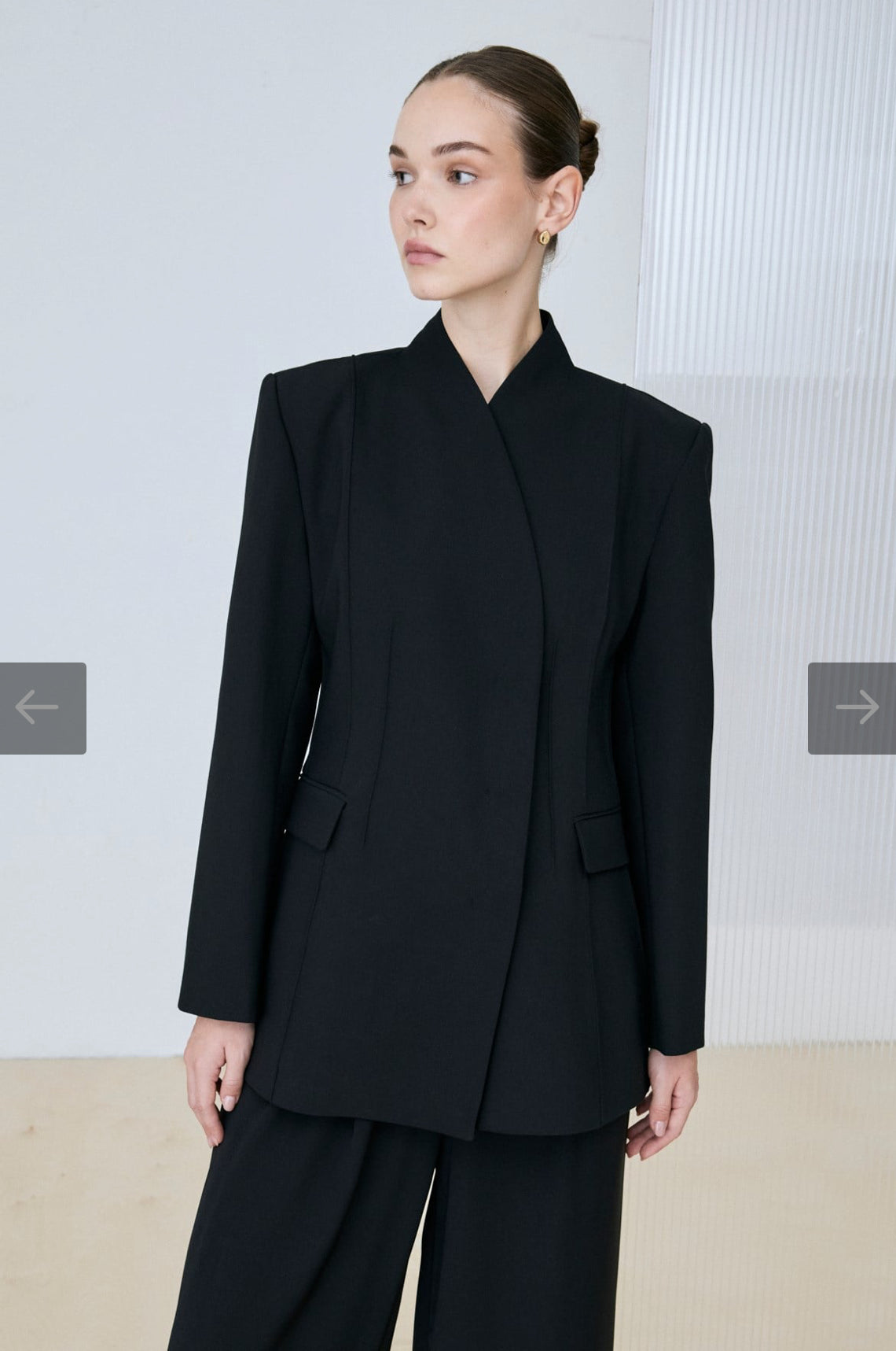 Clara Blazer