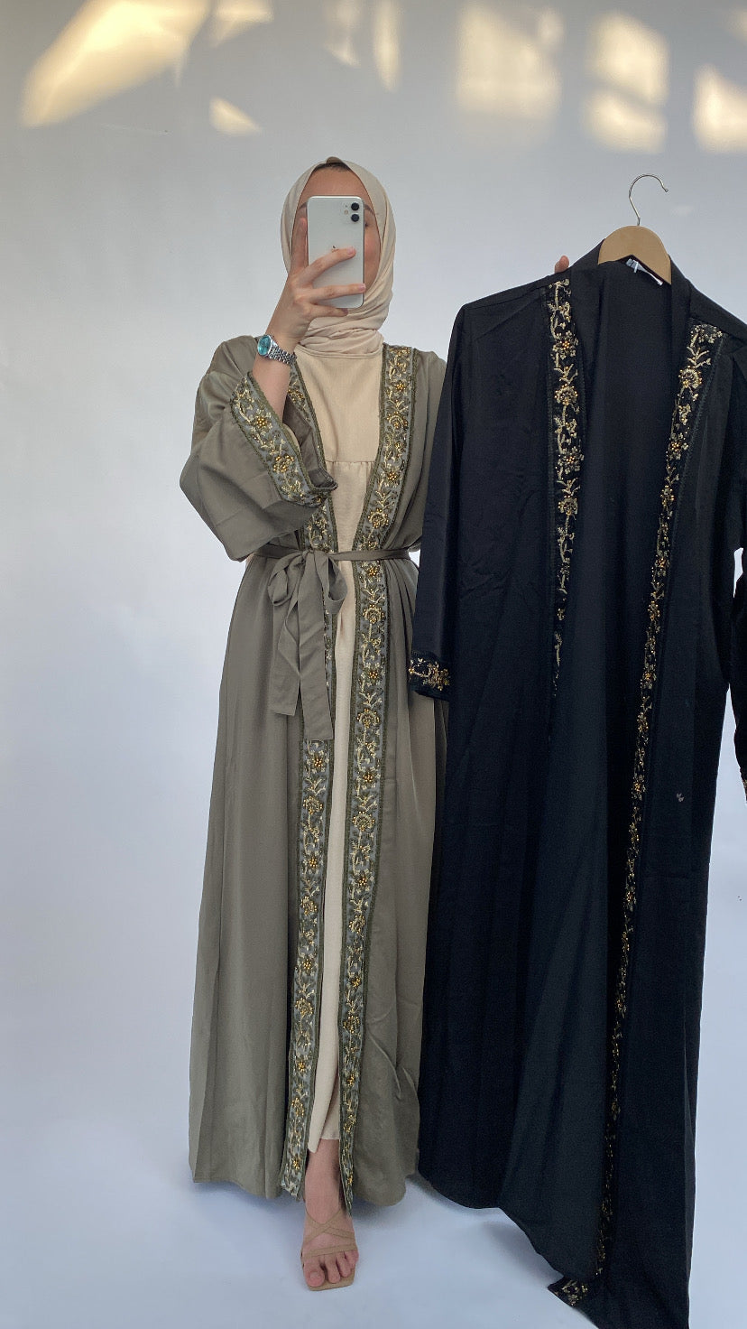 Abaya with pattern