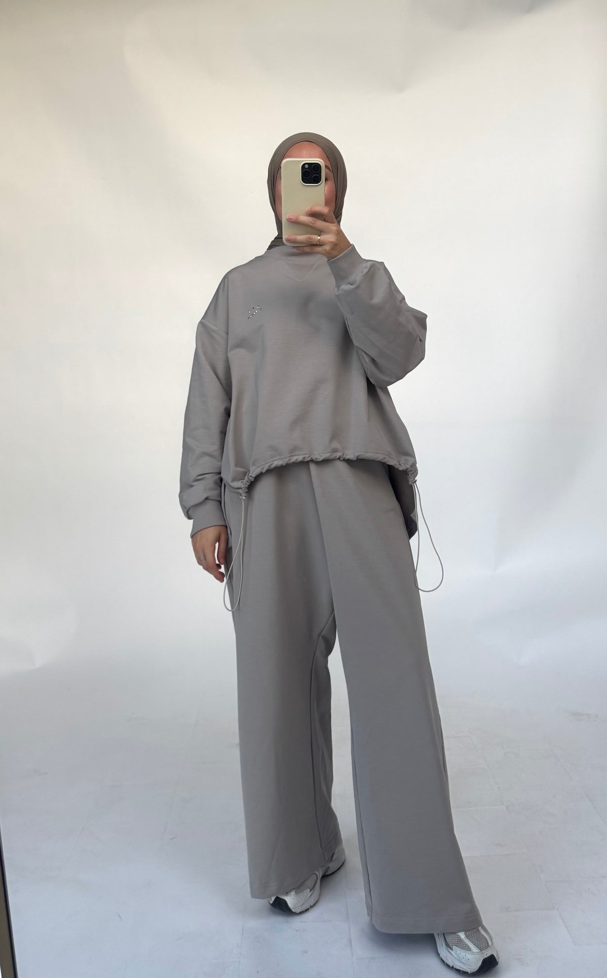 Mira Basic mit Klappendetail