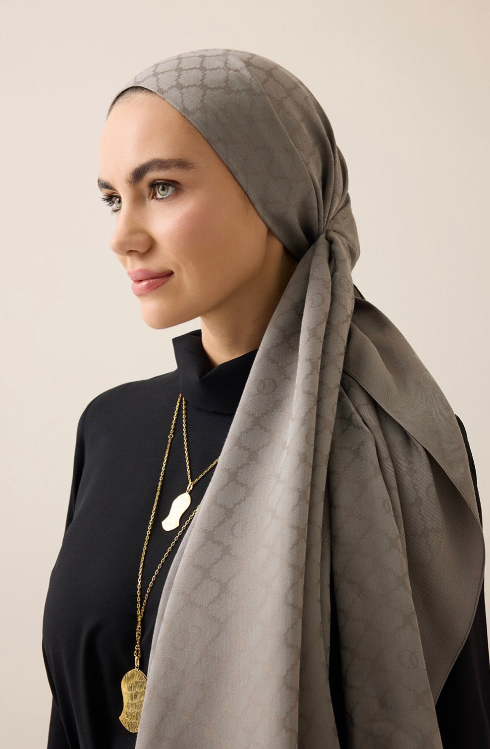 Imannoor Kafes Ramy Jakar Schal