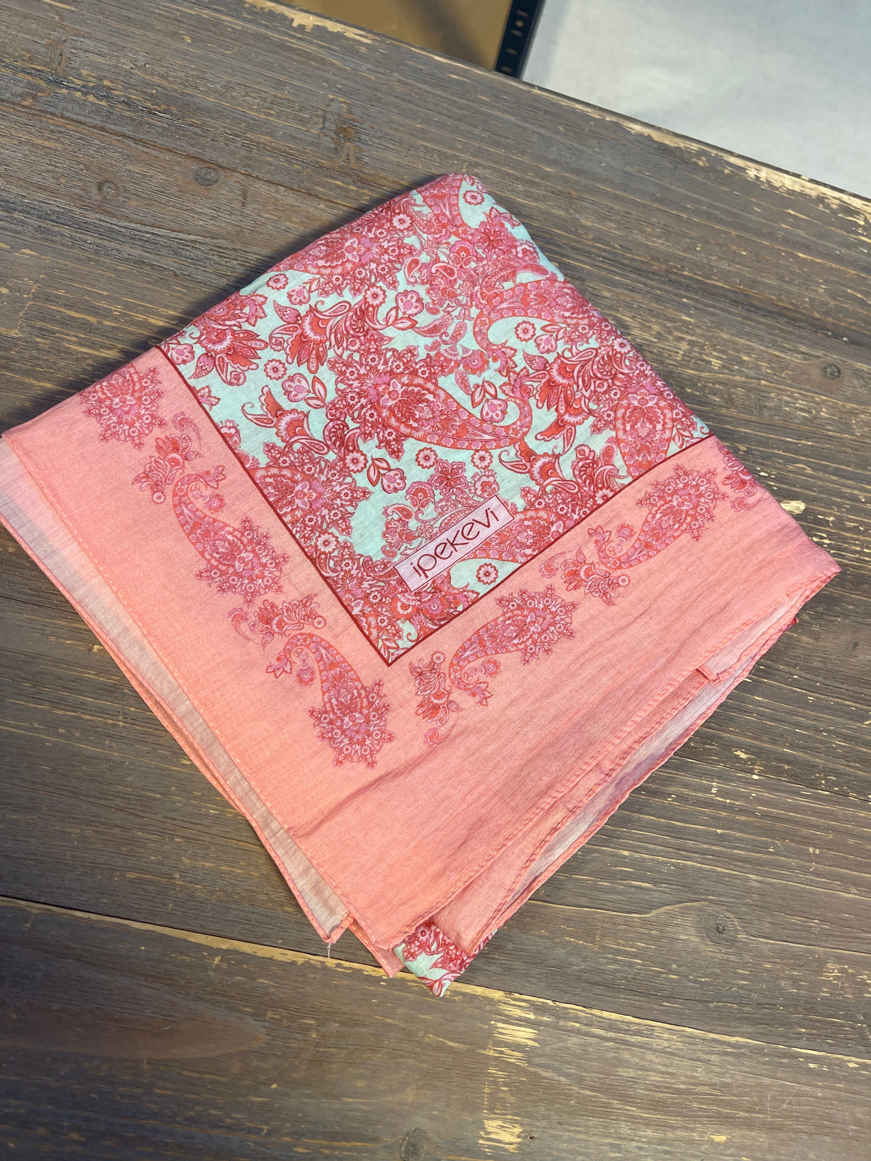 Ipekevi Desenli Tensel Şal