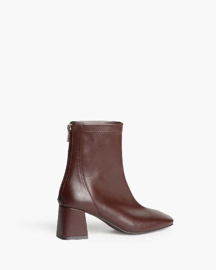 Ankle boots with block sales