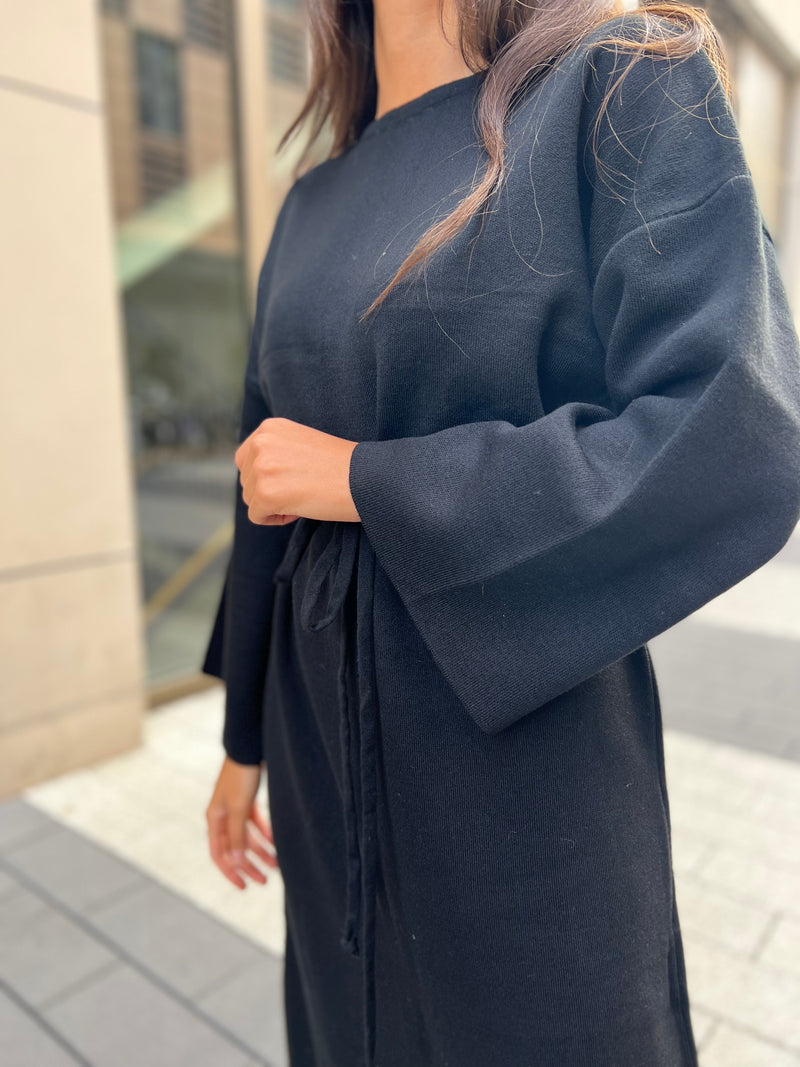 Kleid mit Gürtel