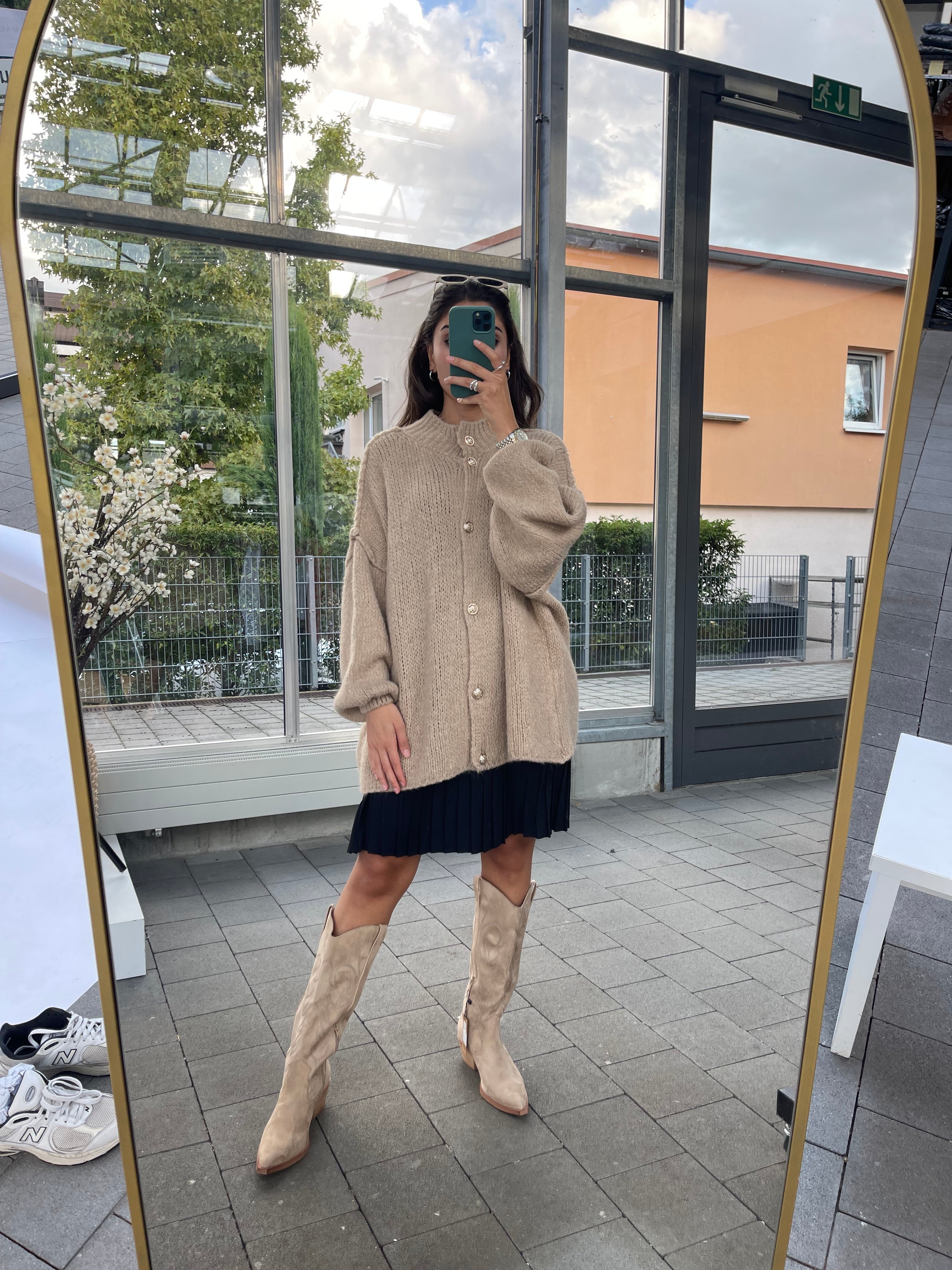 Turtleneck Cardigan Oversize in Camel