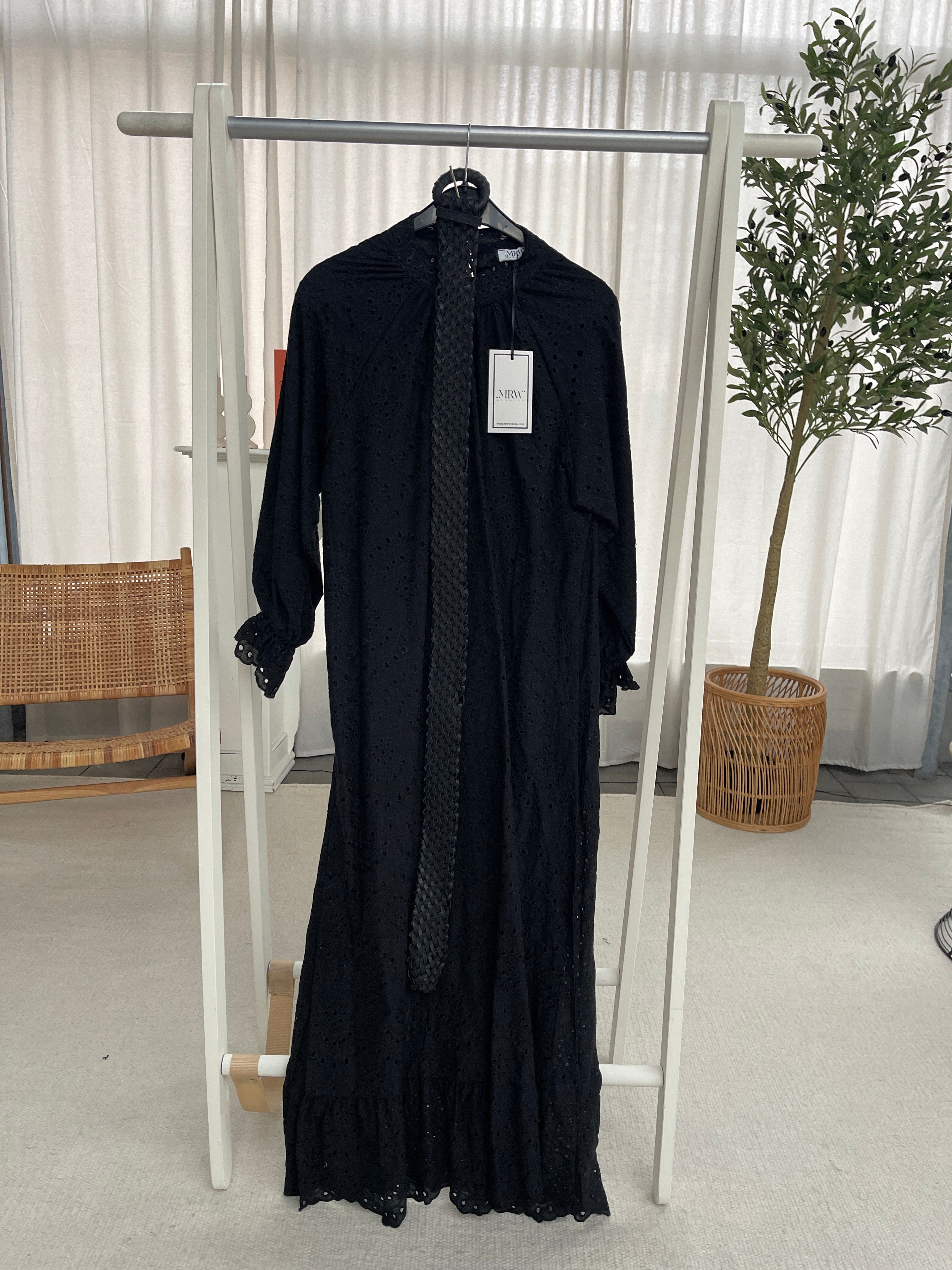 Kleid Merwish in Schwarz