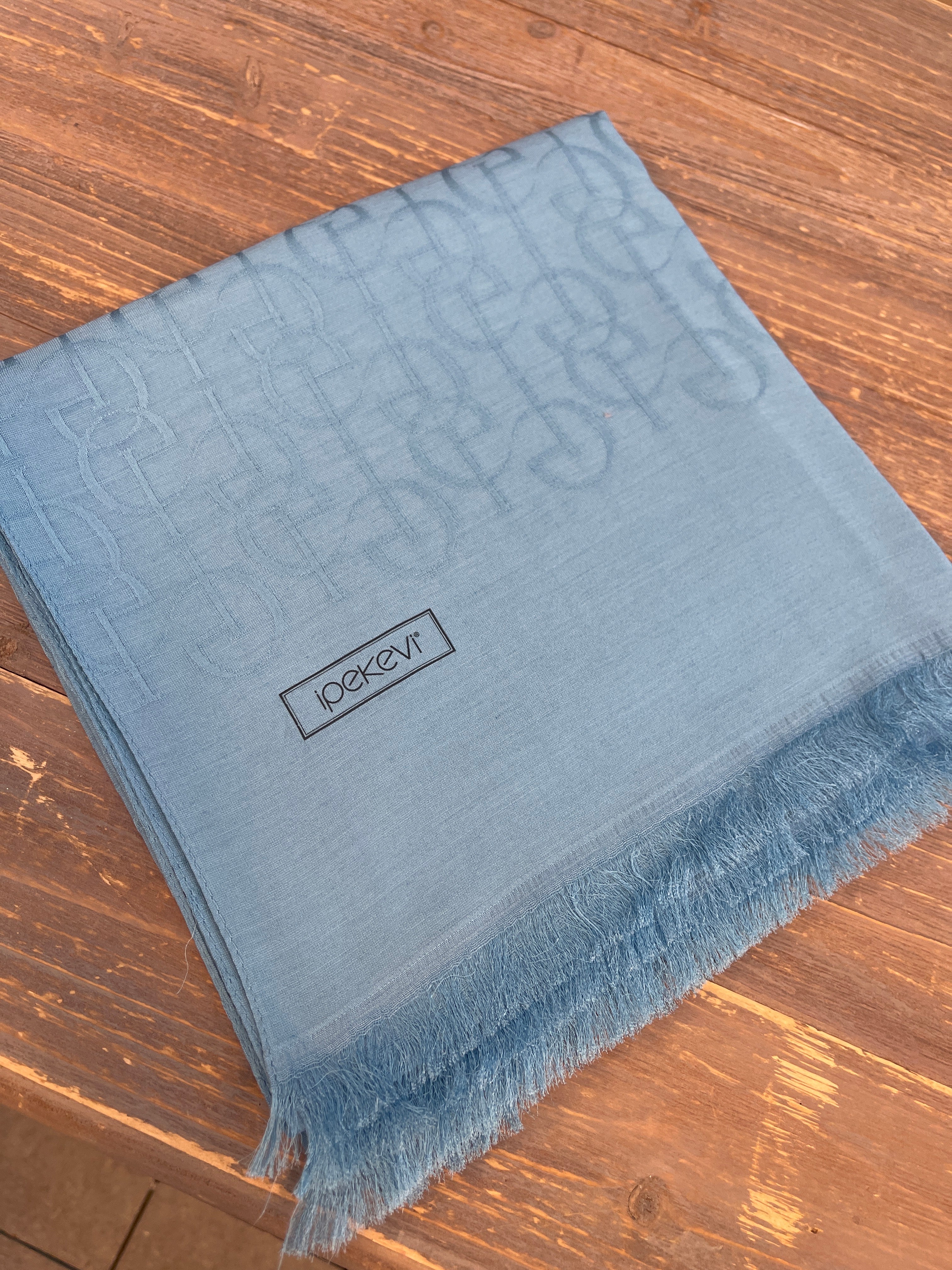 Ipekevi Monogram ie Schal