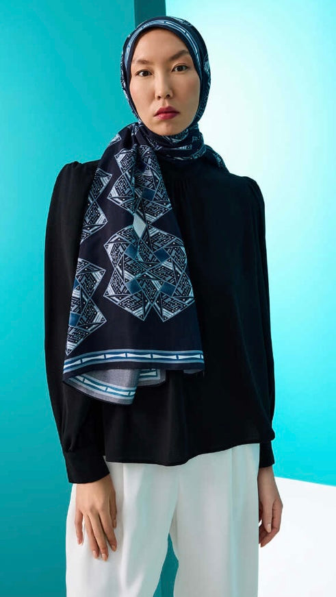 İmannoor Kite Bright Floss Viscose Schal in Schwarz