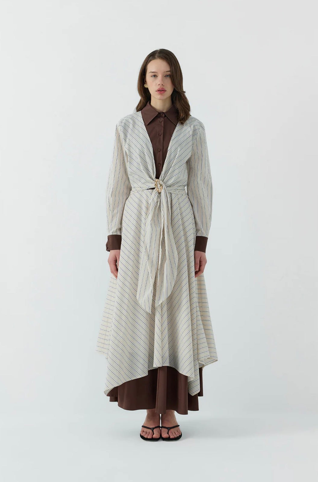 Clande Kleid gesteift