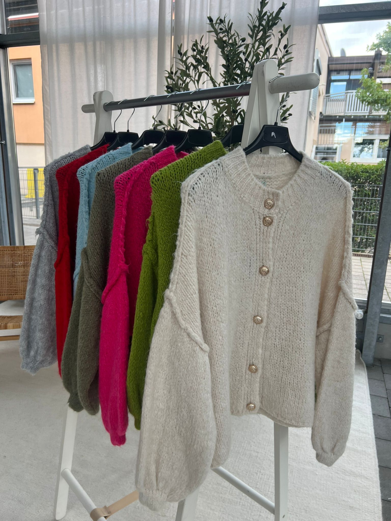 Oversize Cardigan Kurz pistazie