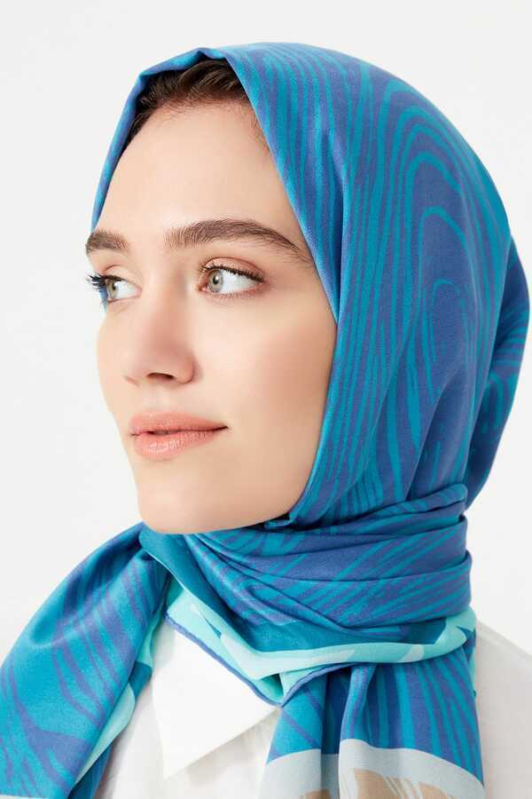 IMANNOOR Hijab Double OO Silk in der Farbe Blau